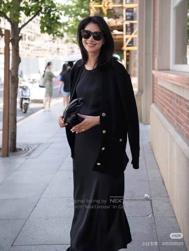 Chanel Chanel Black gold button cardigan long-sleeved jacket Size S / US 4 / IT 40 - 9 Thumbnail
