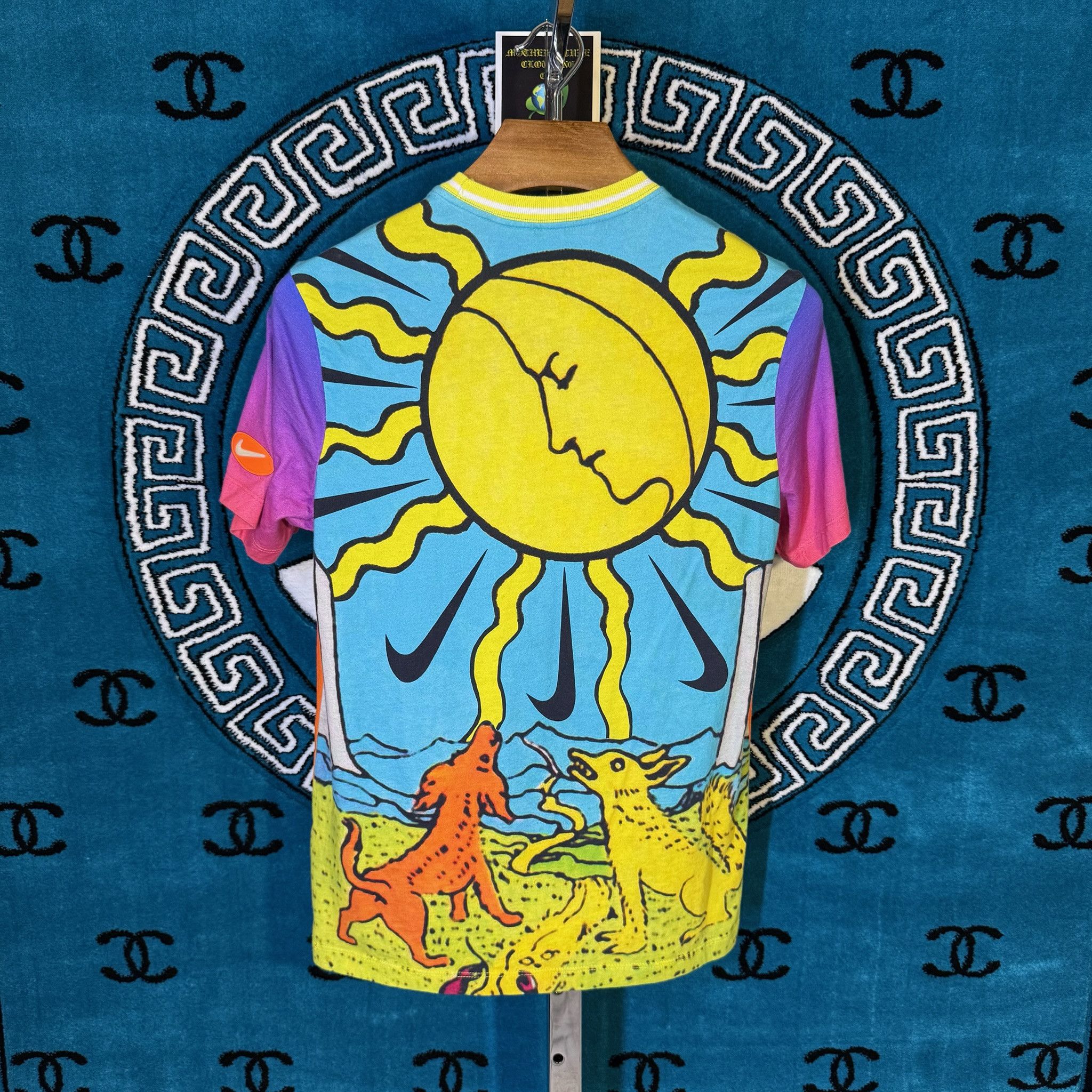 Nike RARE EXCLUSIVE TAROT COLLECTION THE SUN CARD GRADIENT TSHIRT Size US L / EU 52-54 / 3 - 1 Thumbnail