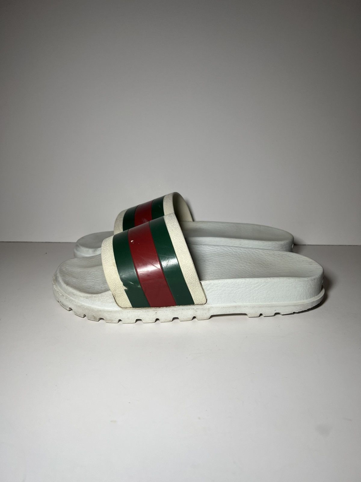 Gucci White Gucci Web slides Designer Pool slides Size US 7 / EU 40 - 3 Thumbnail