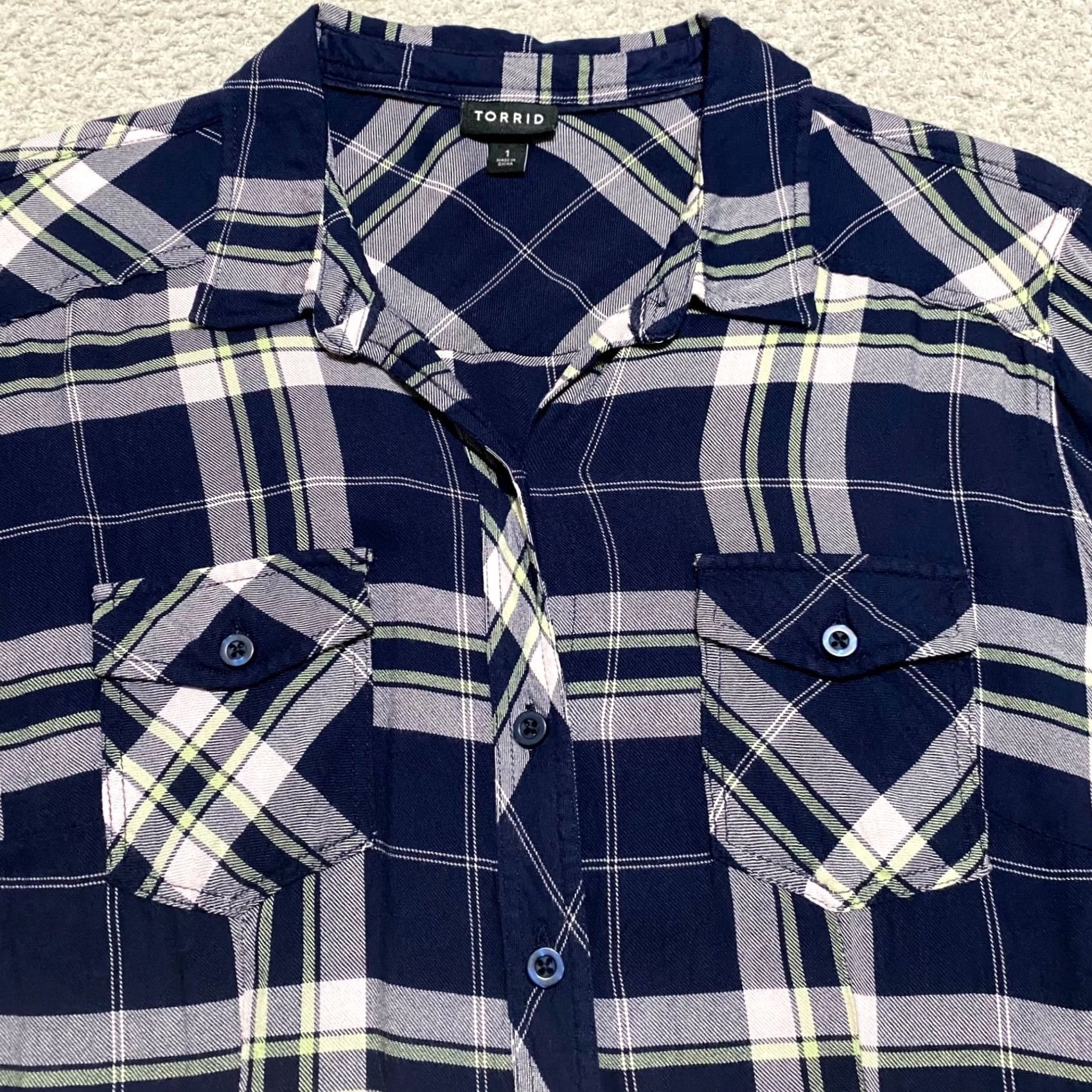 Torrid Torrid Shirt 1X Blue Plaid Button-Up Knit Rayon Long Sleeve, Plus Size, Collared, Pocket, Classic Modern, Womens Size XL / US 12-14 / IT 48-50 - 6 Thumbnail