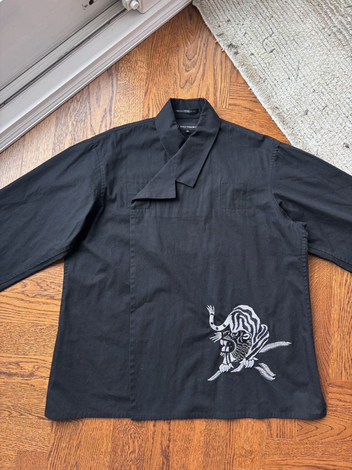 Vintage × Y's × Yohji Yamamoto 1990s Y’s Yohji Yamamoto Jacket Vintage Sequin Tiger 1998 SS Size US M / EU 48-50 / 2 - 13 Thumbnail