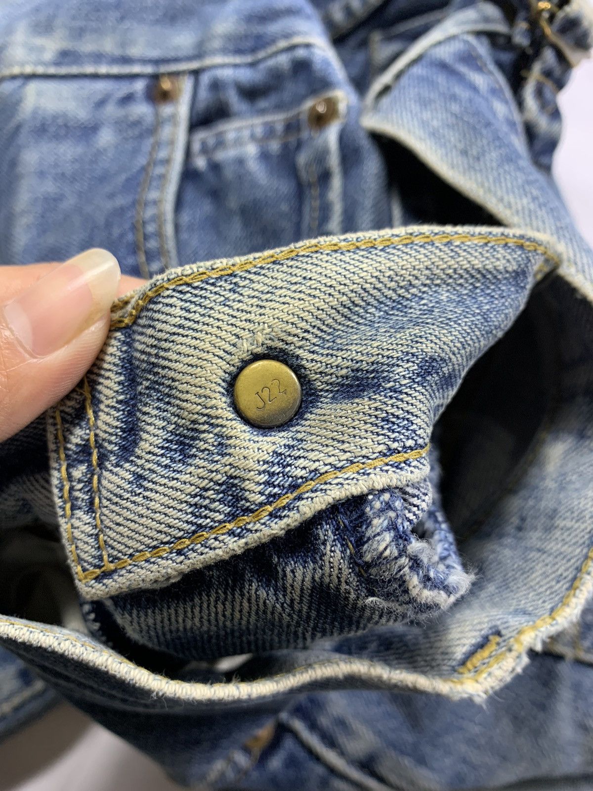 Levi's Vintage Levis 702 Big E Distressed Selvedged Denim Jeans Size US 29 - 6 Thumbnail