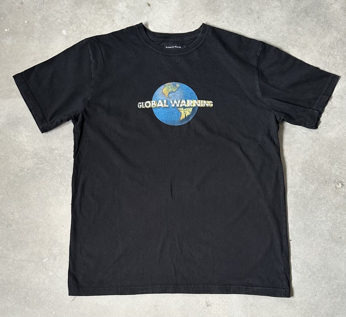 Raised By Wolves VINTAGE RAISED BY WOLVES DISTRESED GLOBAL WARNING TEE Size US M / EU 48-50 / 2 - 1 Thumbnail