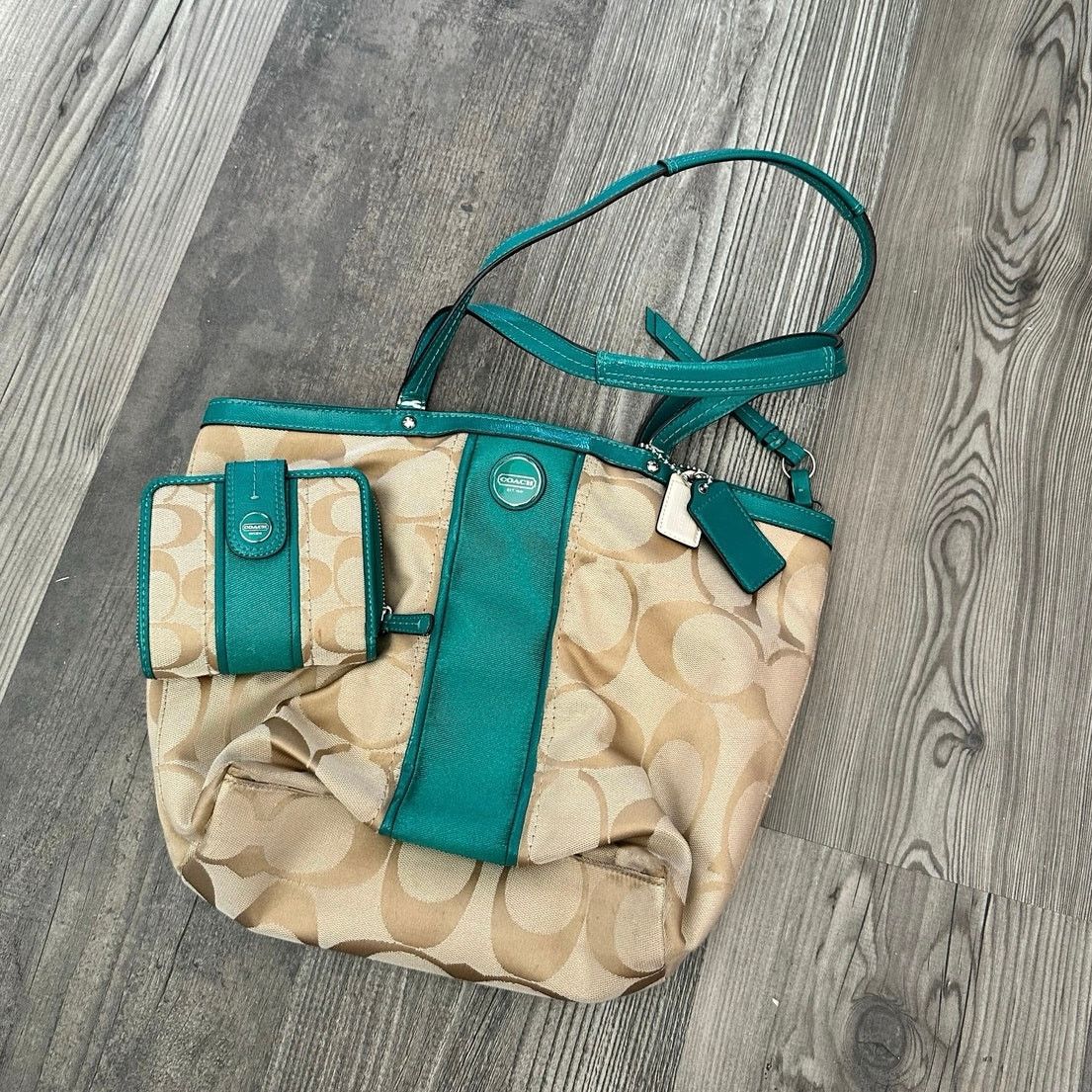 Coach coach teal beige handbag and matching wallet, authentic with Size ONE SIZE - 1 Thumbnail