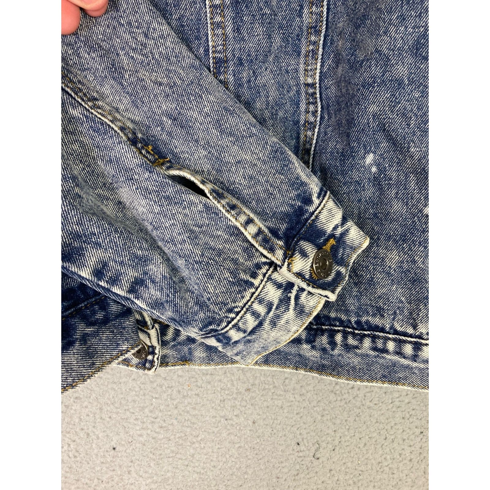 Other Denim Jacket Acid Wash Womens XL Cropped Stylish Comfortable Size XL / US 12-14 / IT 48-50 - 11 Thumbnail