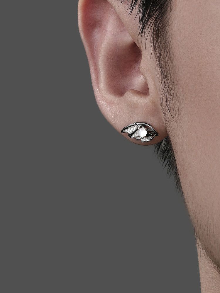 Jewelry Wing One pairs Retro Earrings Gothic Punk Chrome Jewelry Size ONE SIZE - 1 Thumbnail