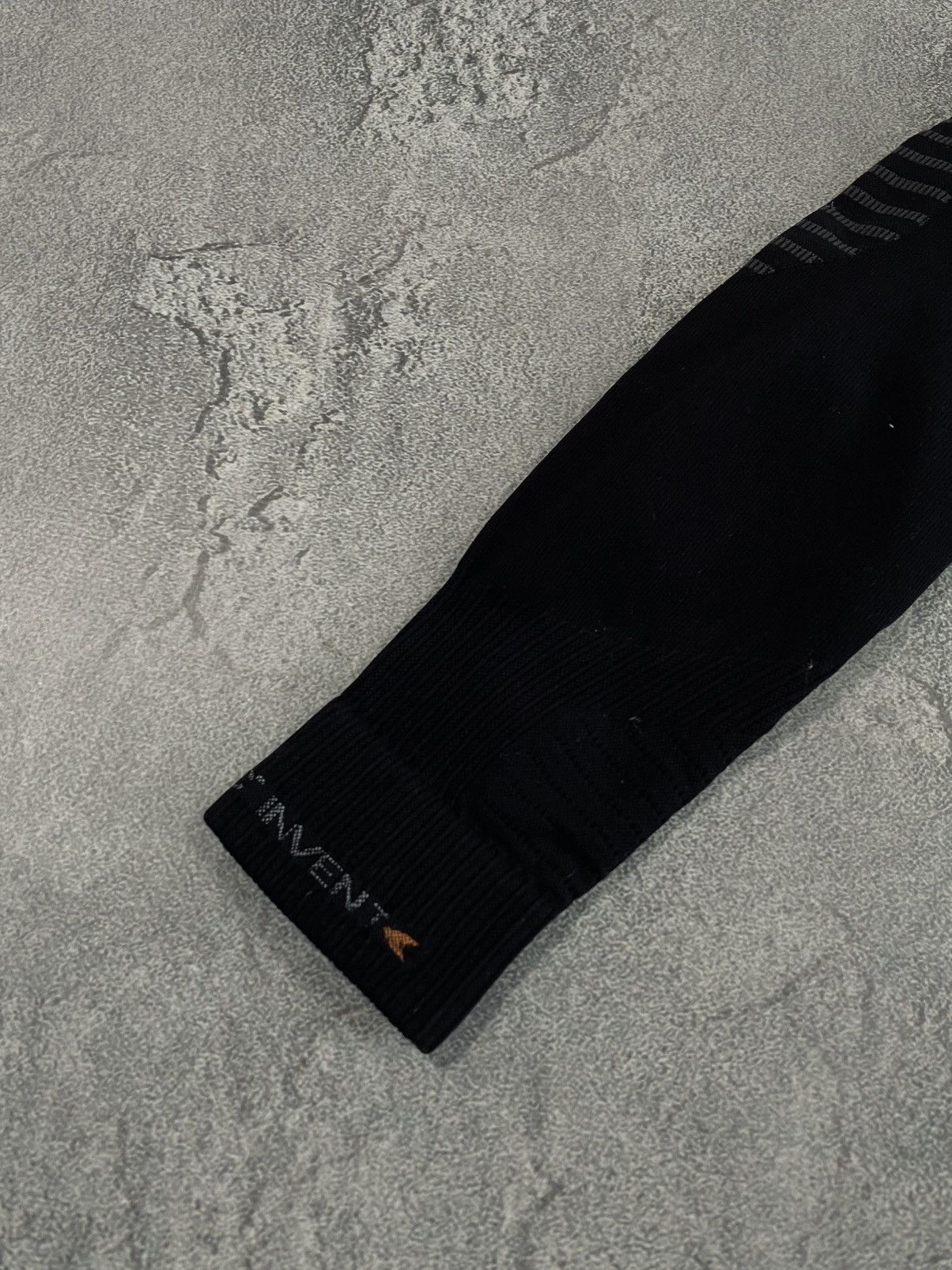 Other X-Bionic Invent Men’s Long Sleeve Thermal Base Layer Top Size US L / EU 52-54 / 3 - 4 Thumbnail