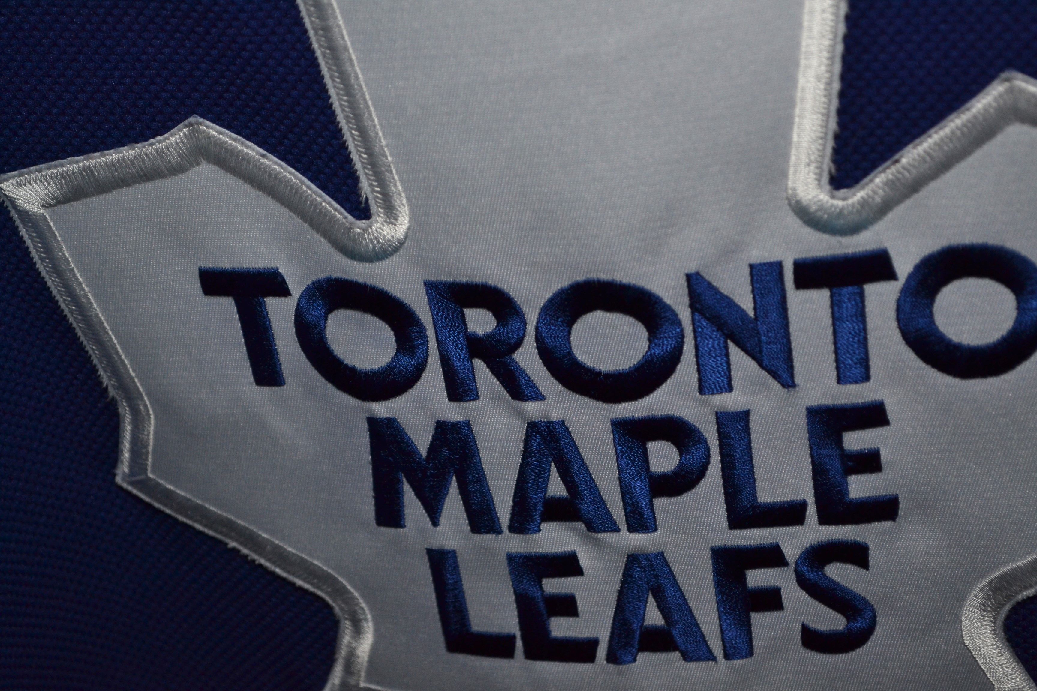 Reebok Toronto Maple Leafs CCM Reebok L size Blue Jersey Size US L / EU 52-54 / 3 - 5 Thumbnail