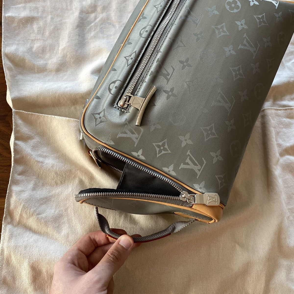 Louis Vuitton 1 of 1 FW18 Titanium Monogram Camera Bag Size ONE SIZE - 7 Thumbnail