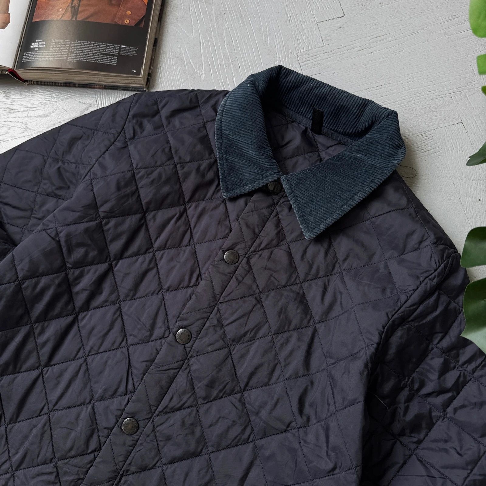 Barbour Barbour Traditional Quilted Liddesdale Jacket Corduroy Neck Size US S / EU 44-46 / 1 - 4 Thumbnail