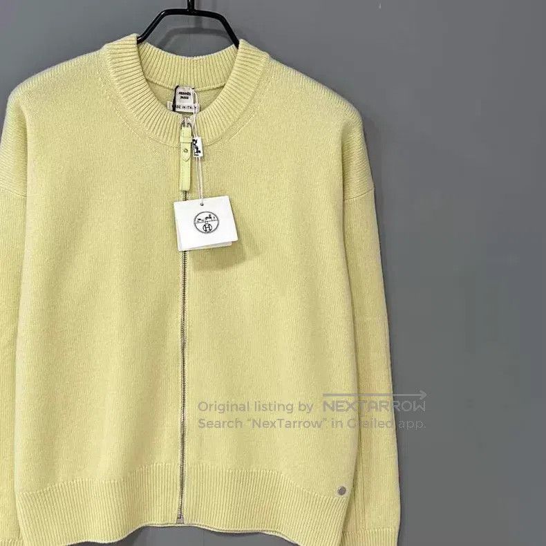 Hermes Hermes Egg Yellow Pure Cashmere Zip-Up Jacket Size XS / US 0-2 / IT 36-38 - 2 Thumbnail