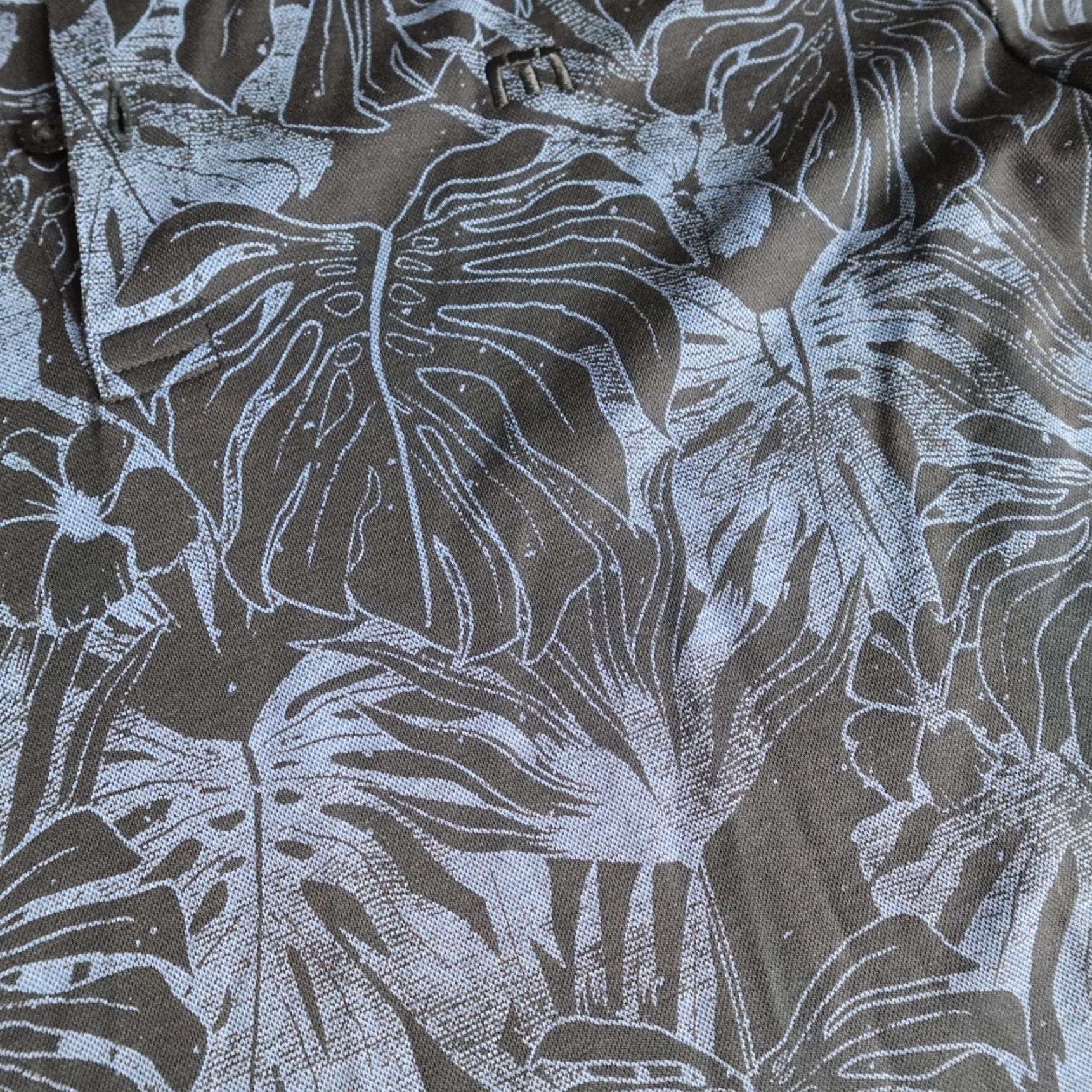 TravisMathew Travis Mathew Polo Shirt Large Black Floral Monstera Deliciosa All Over Print Mens Size US L / EU 52-54 / 3 - 6 Thumbnail