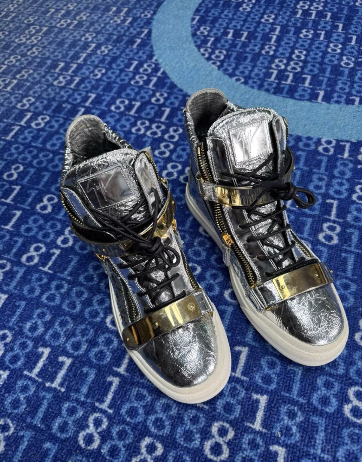 Giuseppe Zanotti Giuseppe Zanotti Silver Foil High Tops with Gold Buckle K37 Size US 8.5 / EU 41-42 - 6 Thumbnail