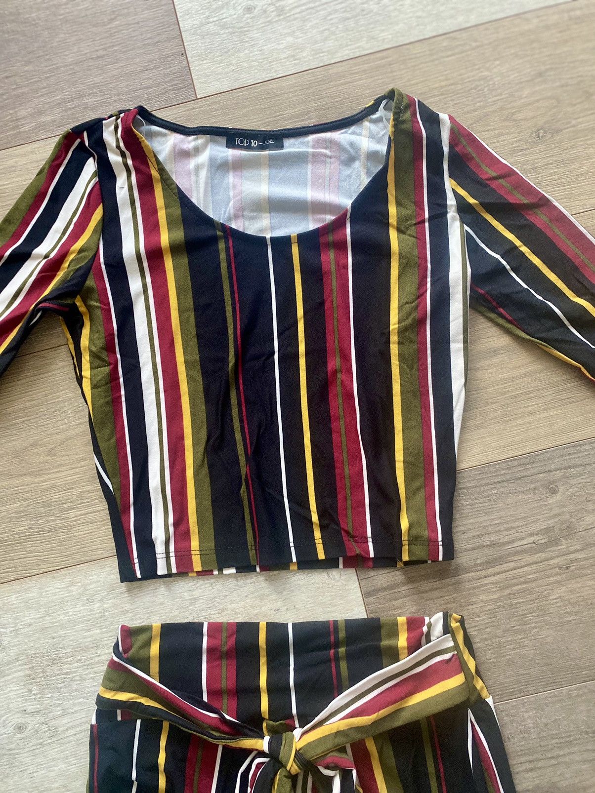 Other 2 PCS MULTI STRIPE CROP TOP HIGH RISE PANT SET SIZE M Size 26" / US 2 / IT 38 - 2 Thumbnail