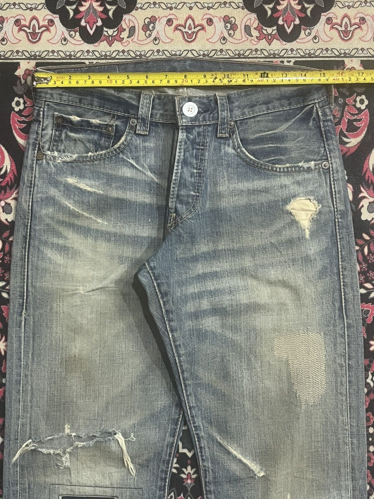 Levi's Y2K Levi’s 507 Blue Faded Washed Distressed Patches Jeans Size US 29 - 13 Thumbnail