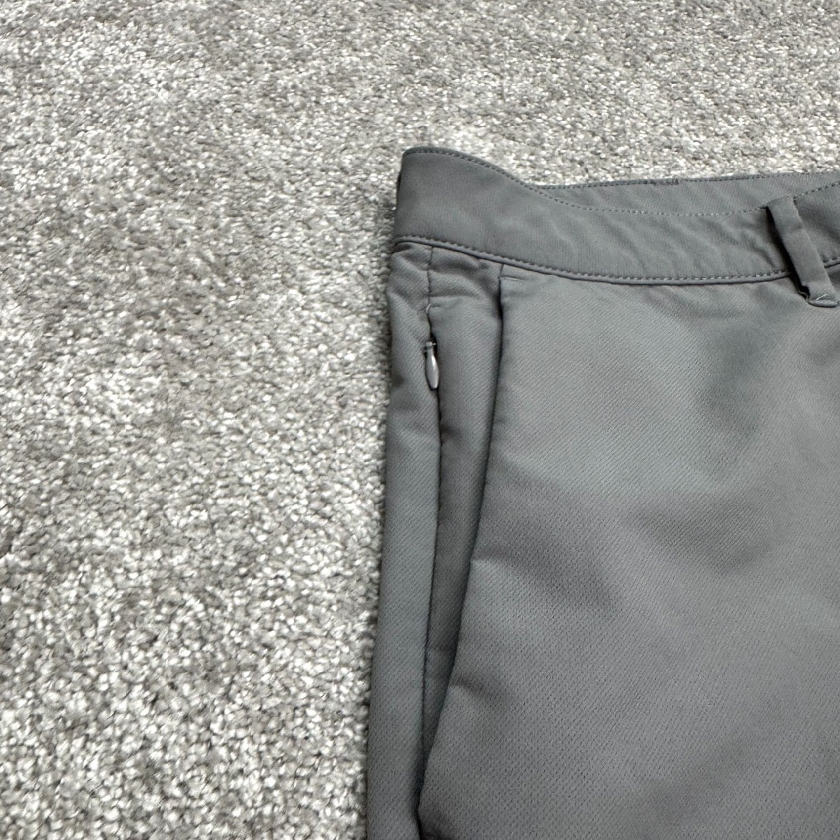 Banana Republic Banana Republic Slim Fit 5-Pocket Pants Mens 40x32 Gray Polyester Chino Slim Bib? Size US 40 / EU 56 - 7 Thumbnail