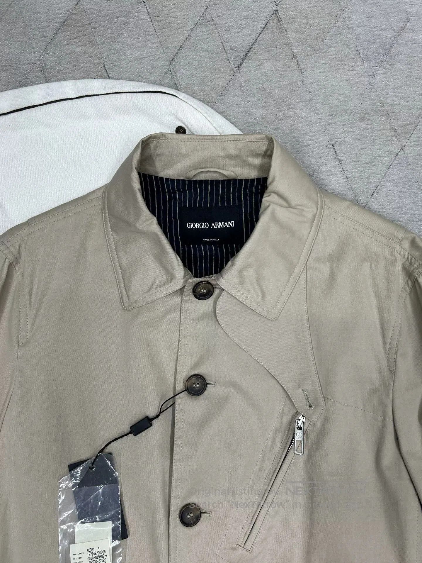 Giorgio Armani Giorgio Armani Beige Trench Coat. Size US M / EU 48-50 / 2 - 4 Thumbnail