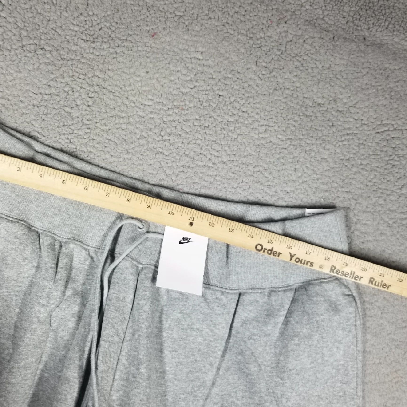 Nike Nike Women's Oversized Fleece Sweatpants XXL Gray Jogger Athleisure Size 40" / US 18 - 4 Thumbnail