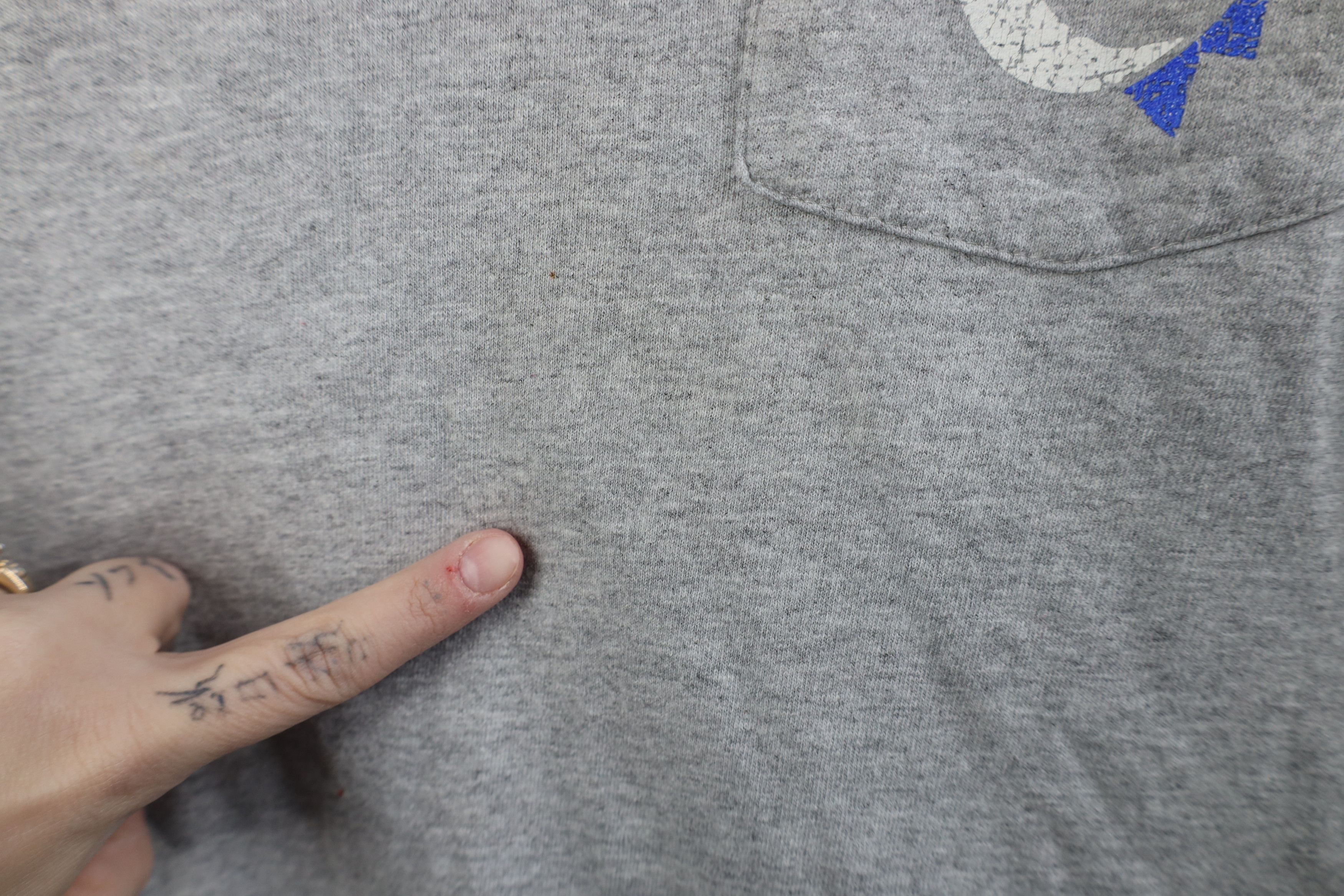 Marlboro Vintage 90s Marlboro Moon Sun Pocket T-Shirt Heather Gray Size US XL / EU 56 / 4 - 6 Thumbnail