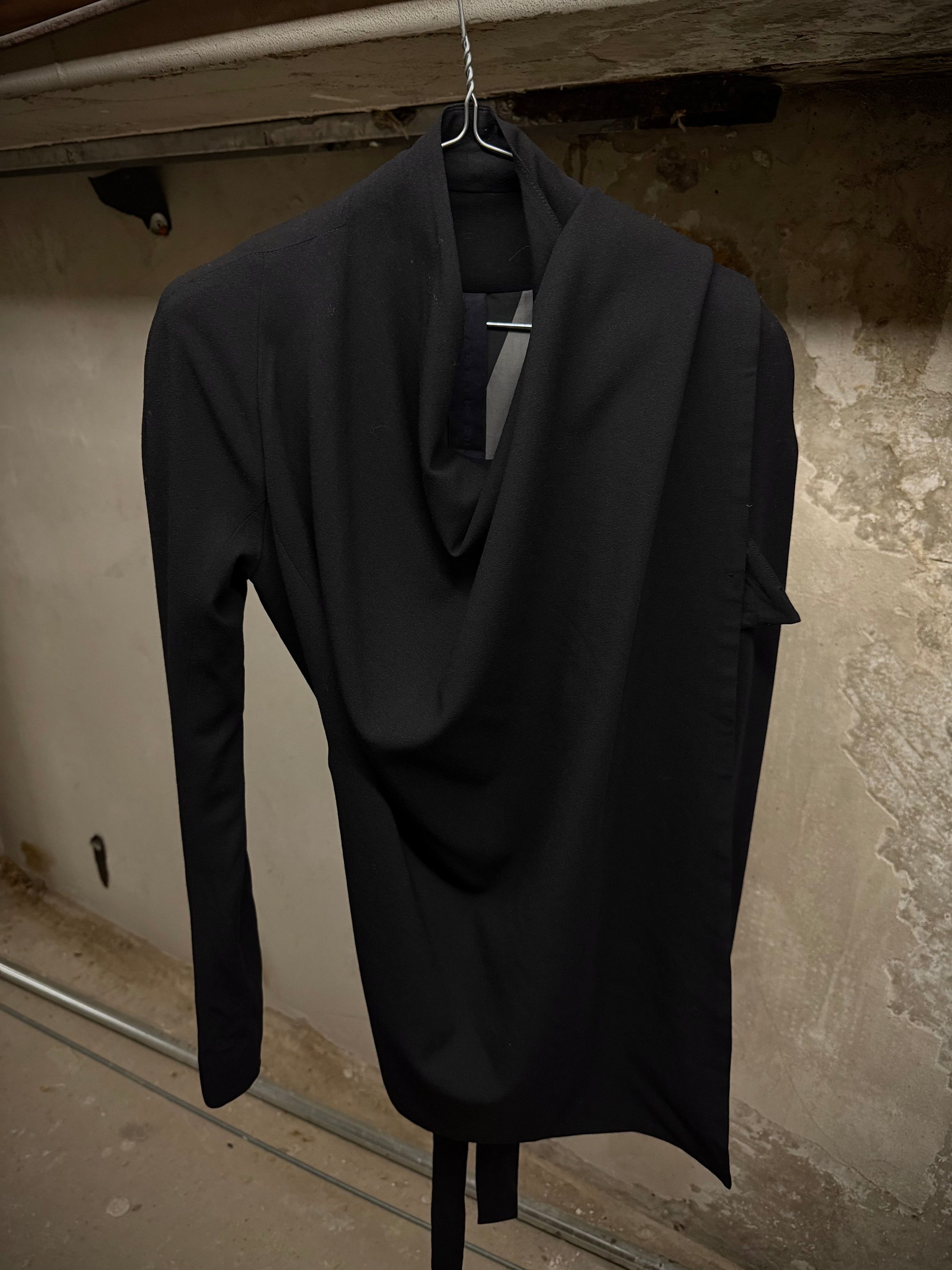 Gareth Pugh Gareth Pugh 2010s Asymmetric Open-front Raglan Jacket Size US S / EU 44-46 / 1 - 2 Thumbnail