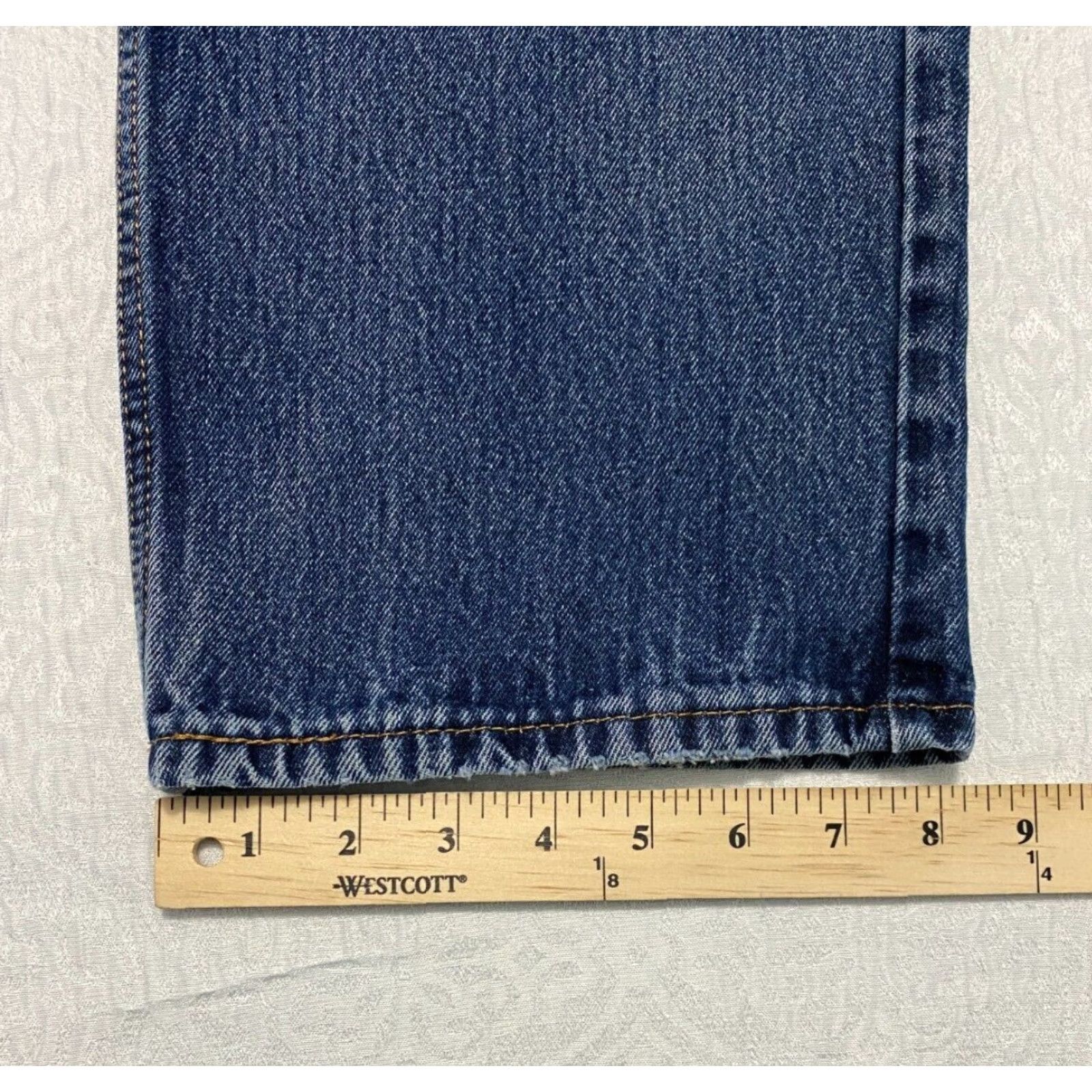 Levi's VINTAGE Levis 550 Relaxed Fit Jeans 38×28 Blue Faded Whiskers Men's Jeans 5-Pocket Denim Blue Levis 500 Series 100% Cotton Regular Size 38 Mens Size US 38 / EU 54 - 8 Thumbnail