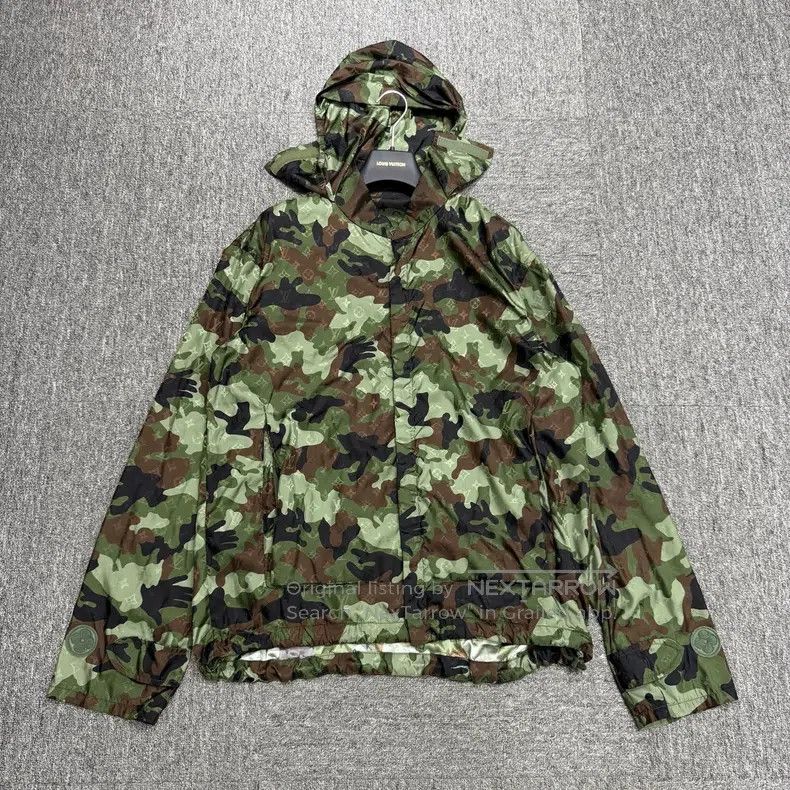 Louis Vuitton Louis Vuitton Dark print full print old flower camouflage Size US S / EU 44-46 / 1 - 2 Thumbnail
