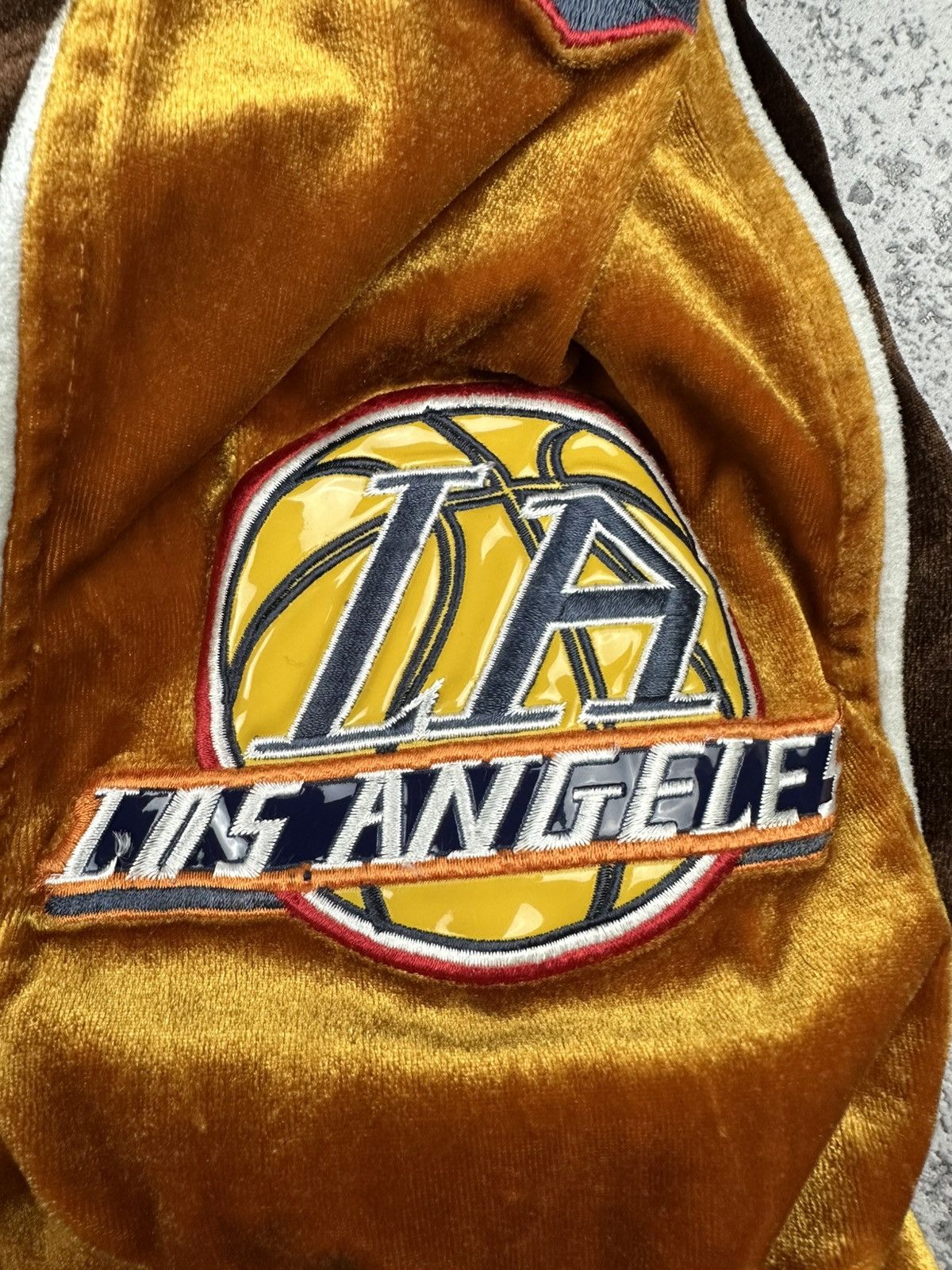 NBA Vintage Bomber NBA Team Patch Velvet Jacket 3XL Retro Size US XXL / EU 58 / 5 - 6 Thumbnail