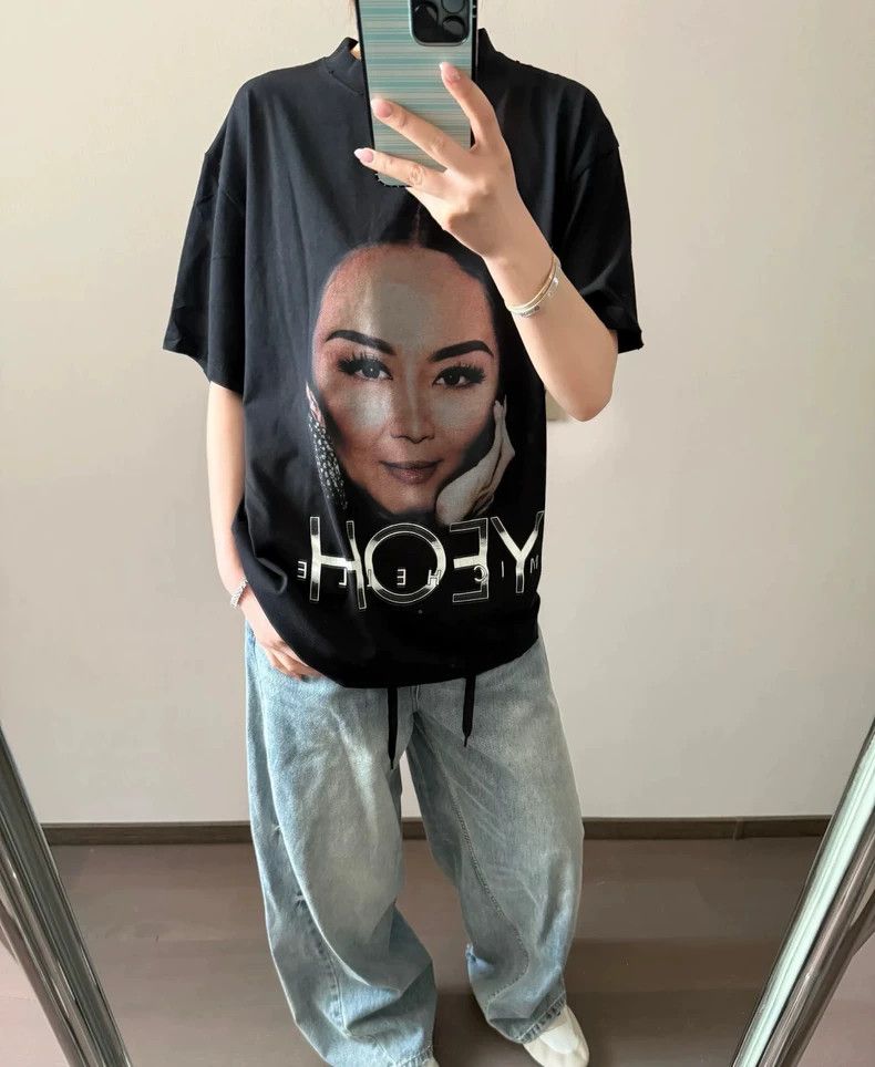 Balenciaga Balenciaga Portrait printed short sleeve T-shirt Size US M / EU 48-50 / 2 - 7 Thumbnail