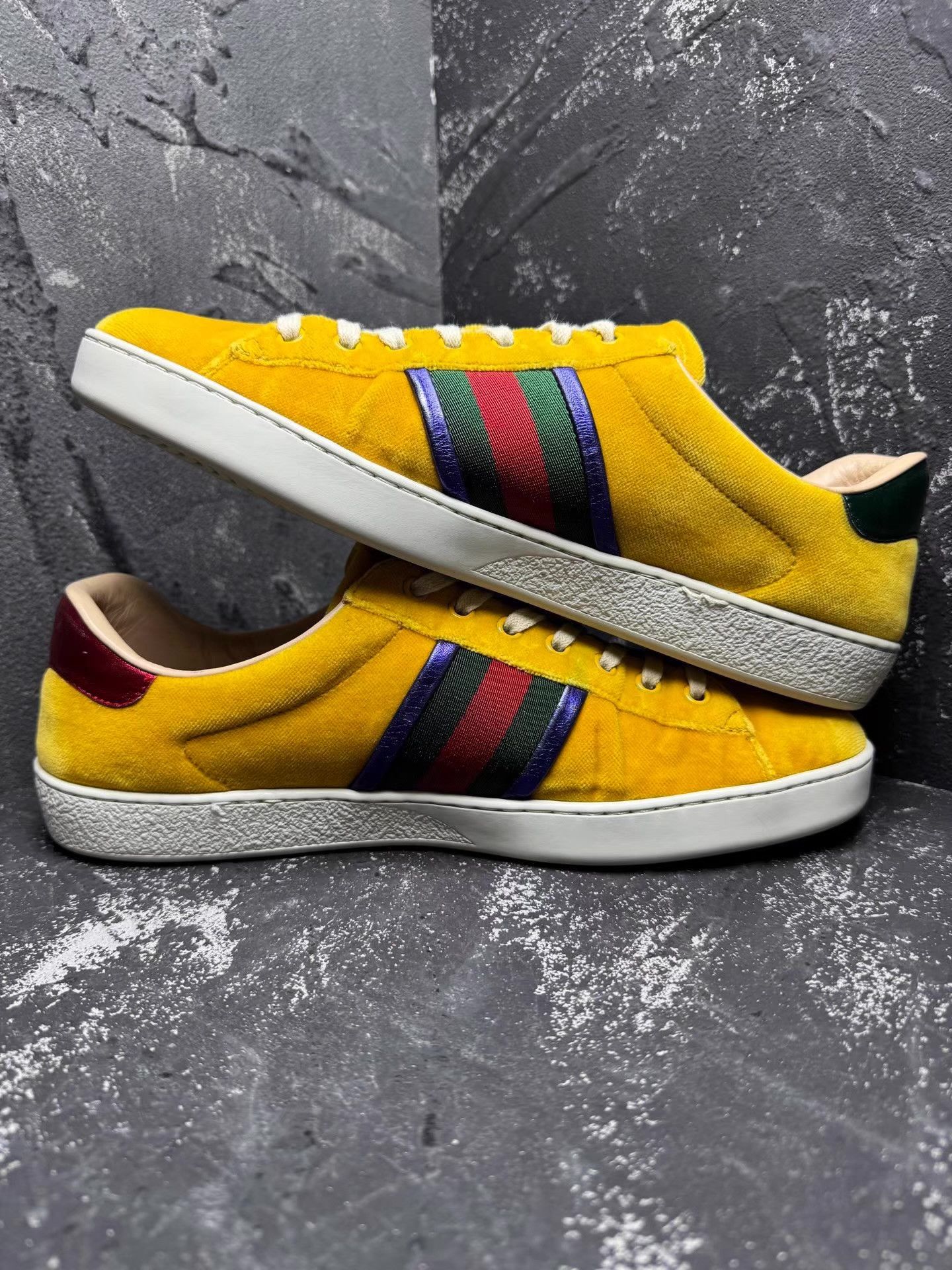 Gucci Gucci Yellow Flocked Sneakers Q10 Size US 9.5 / EU 42-43 - 4 Thumbnail