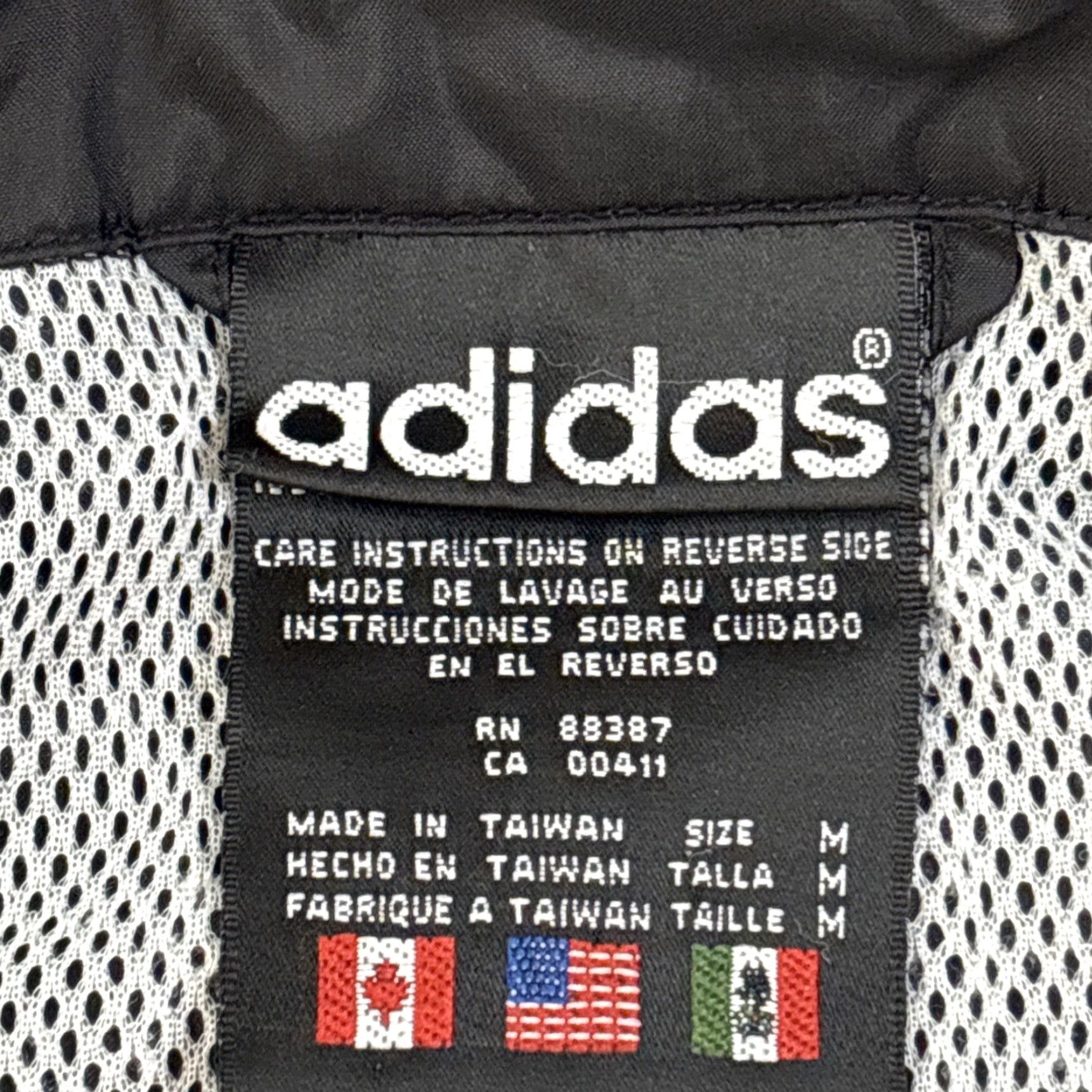 Adidas VINTAGE adidas Full Zip Track Jacket Striped Spellout Hooded M Black Men Large Nylon Windbreaker Jacket Size US M / EU 48-50 / 2 - 5 Thumbnail