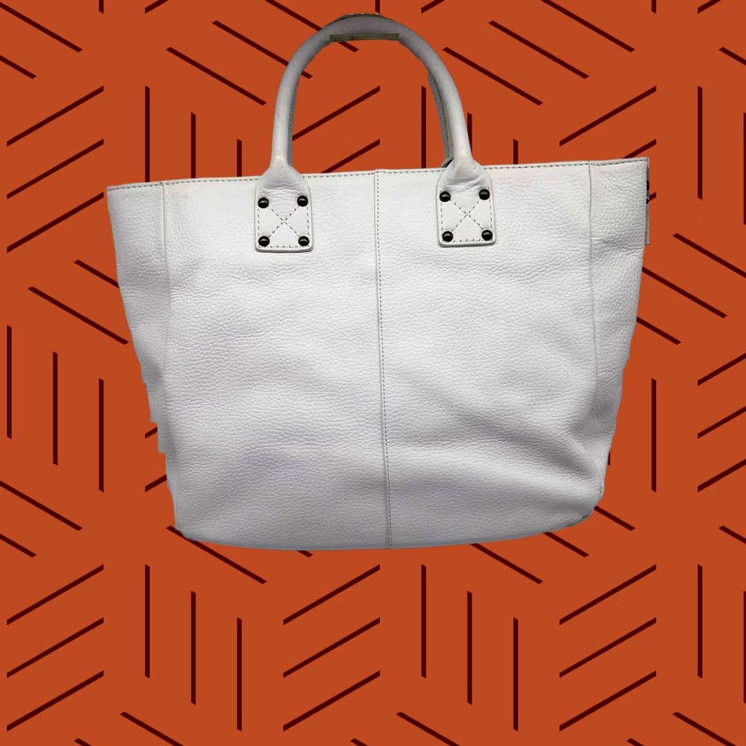 Gap Gap White Pebbled Tote Bag Pre-Owned Tote Size ONE SIZE - 1 Thumbnail