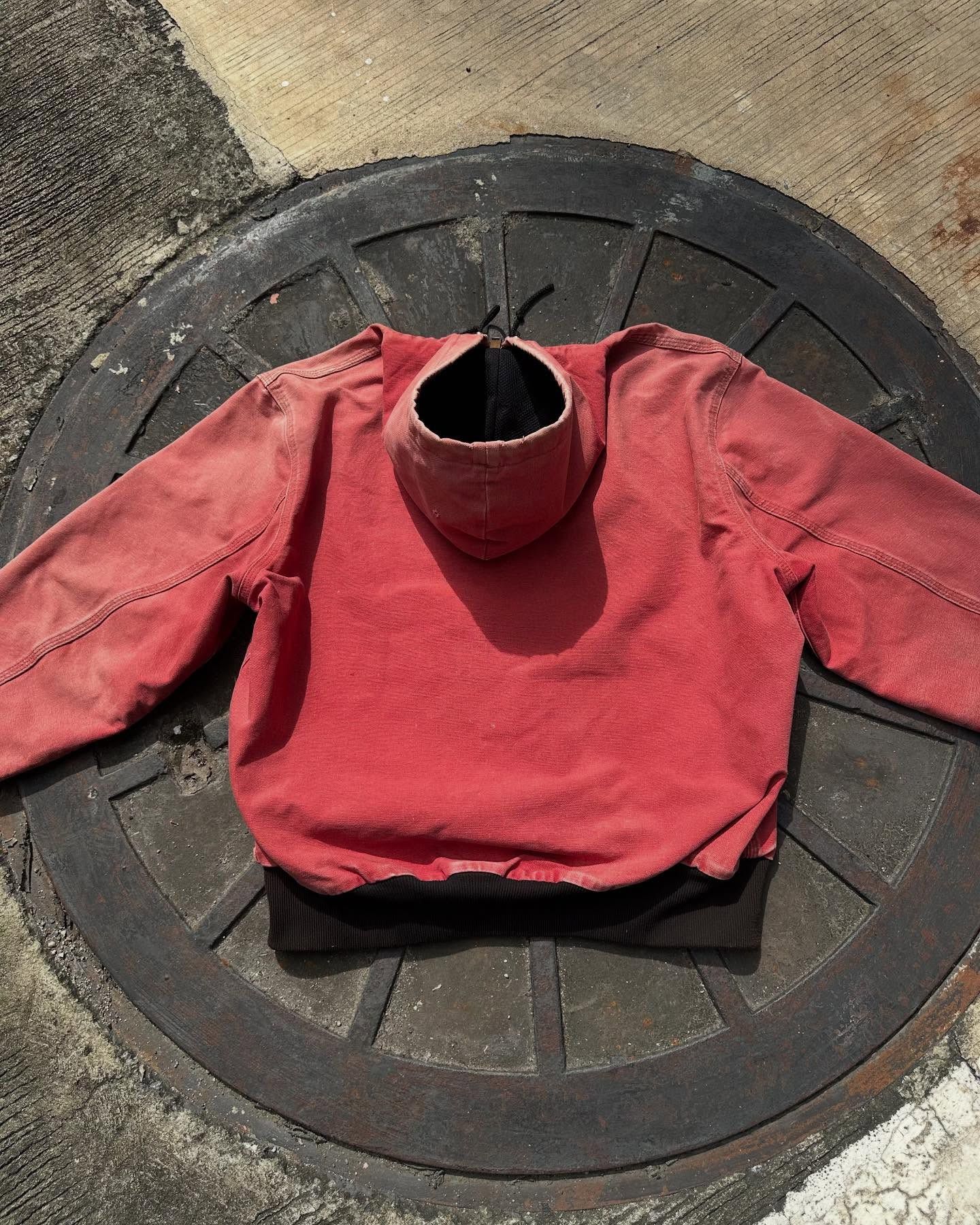 Carhartt Vintage 90’s Carhartt Jacket Salmon JR456 (Very Rare) Size US M / EU 48-50 / 2 - 6 Thumbnail