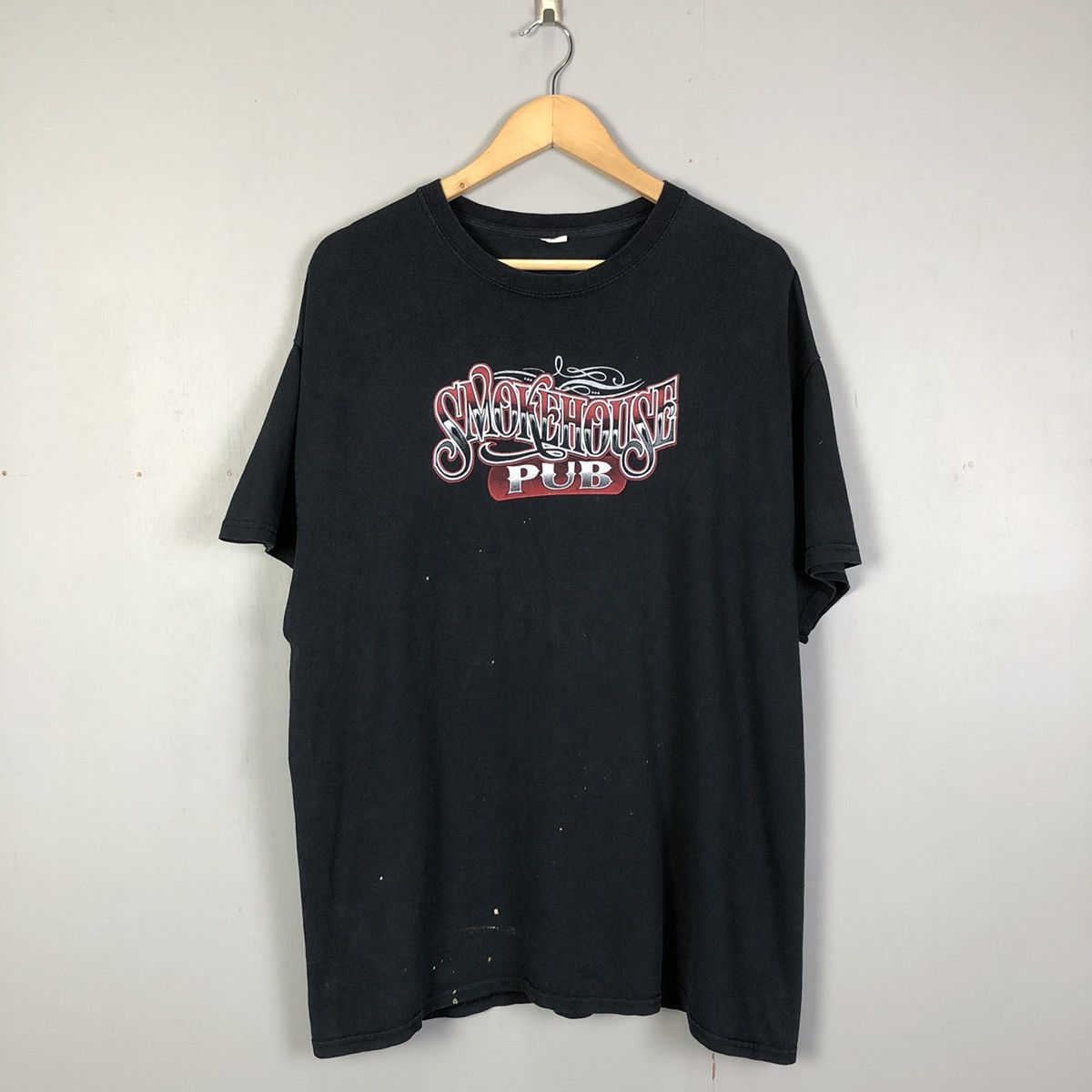 Vintage 🔥Steals🔥 SmokeHouse Pub Bourbon Tshirt Size US XL / EU 56 / 4 - 1 Thumbnail