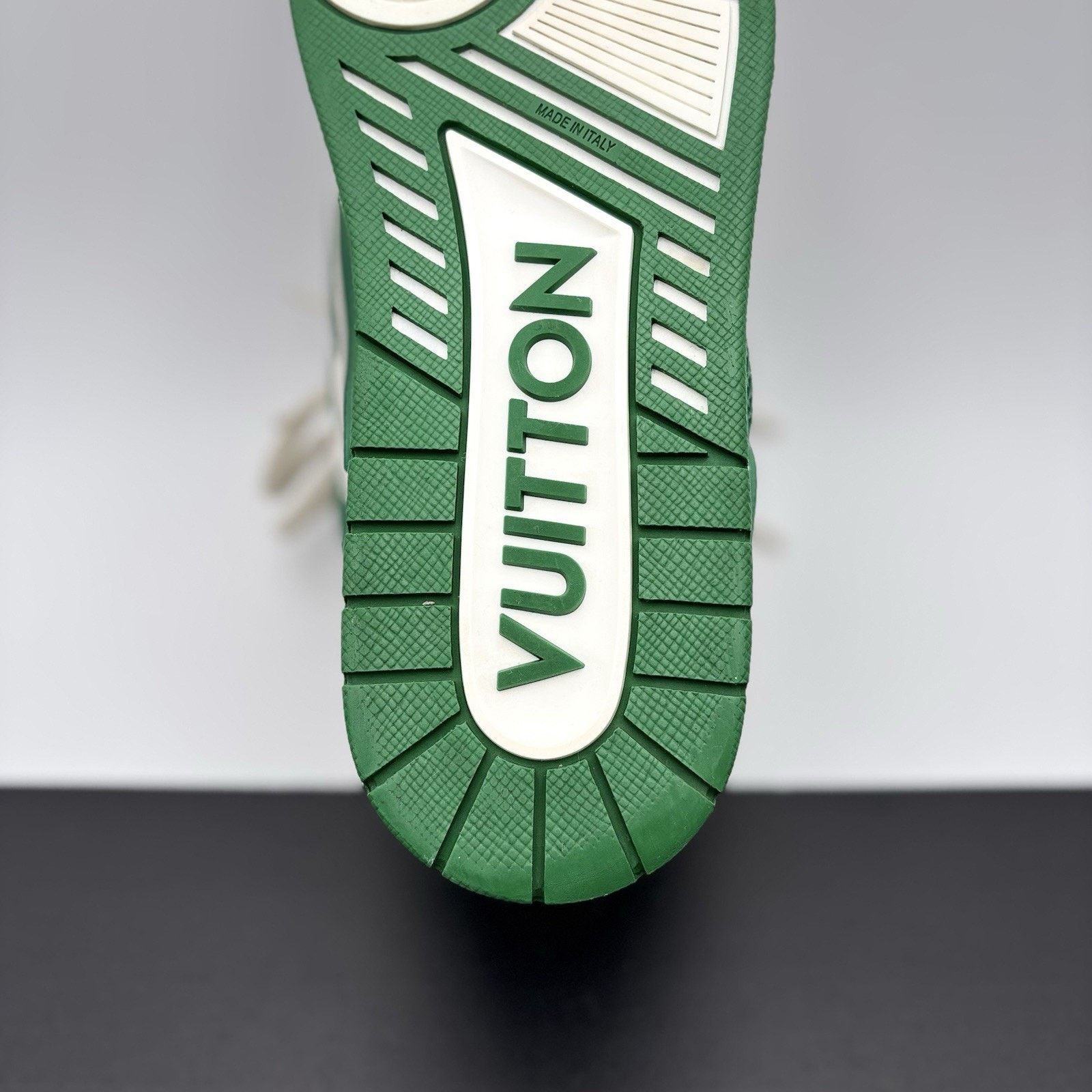 Louis Vuitton Louis Vuitton Skate ' Green, White ' | GREAT CONDITION! Size US 10.5 / EU 43-44 - 18 Thumbnail