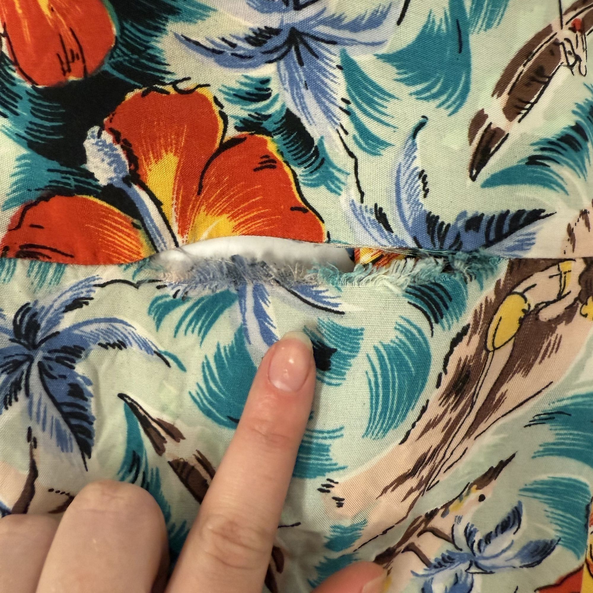 Other 2 pc LOT Vtg Wedding FIGHTING SAVAGES Floral Hawaiian Shirts Size US S / EU 44-46 / 1 - 11 Thumbnail
