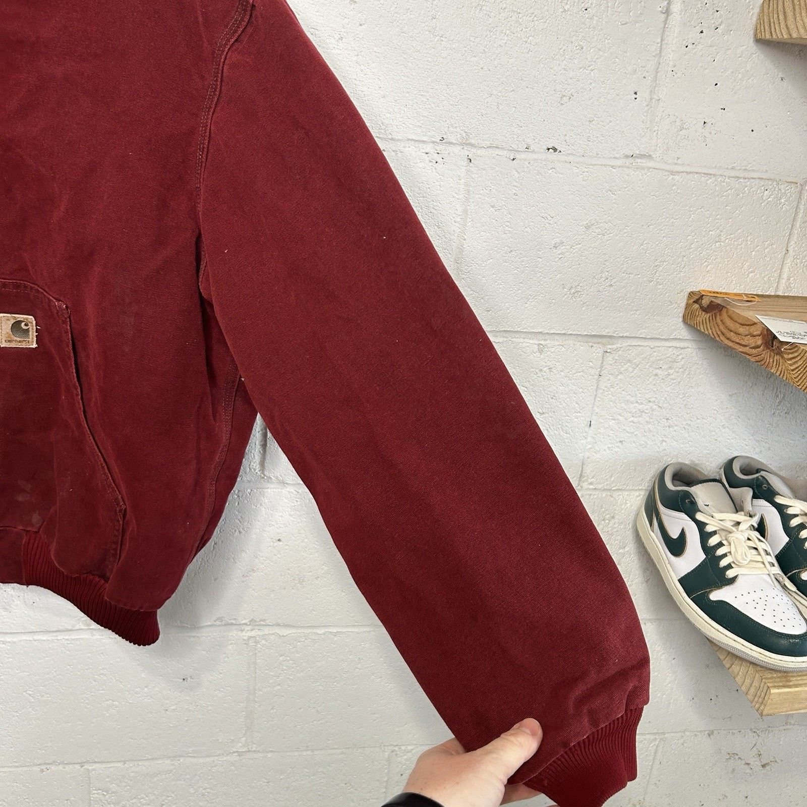 Carhartt Vintage Carhartt Hooded Active Jacket “Crimson Red” J130 CRI Size US L / EU 52-54 / 3 - 10 Thumbnail