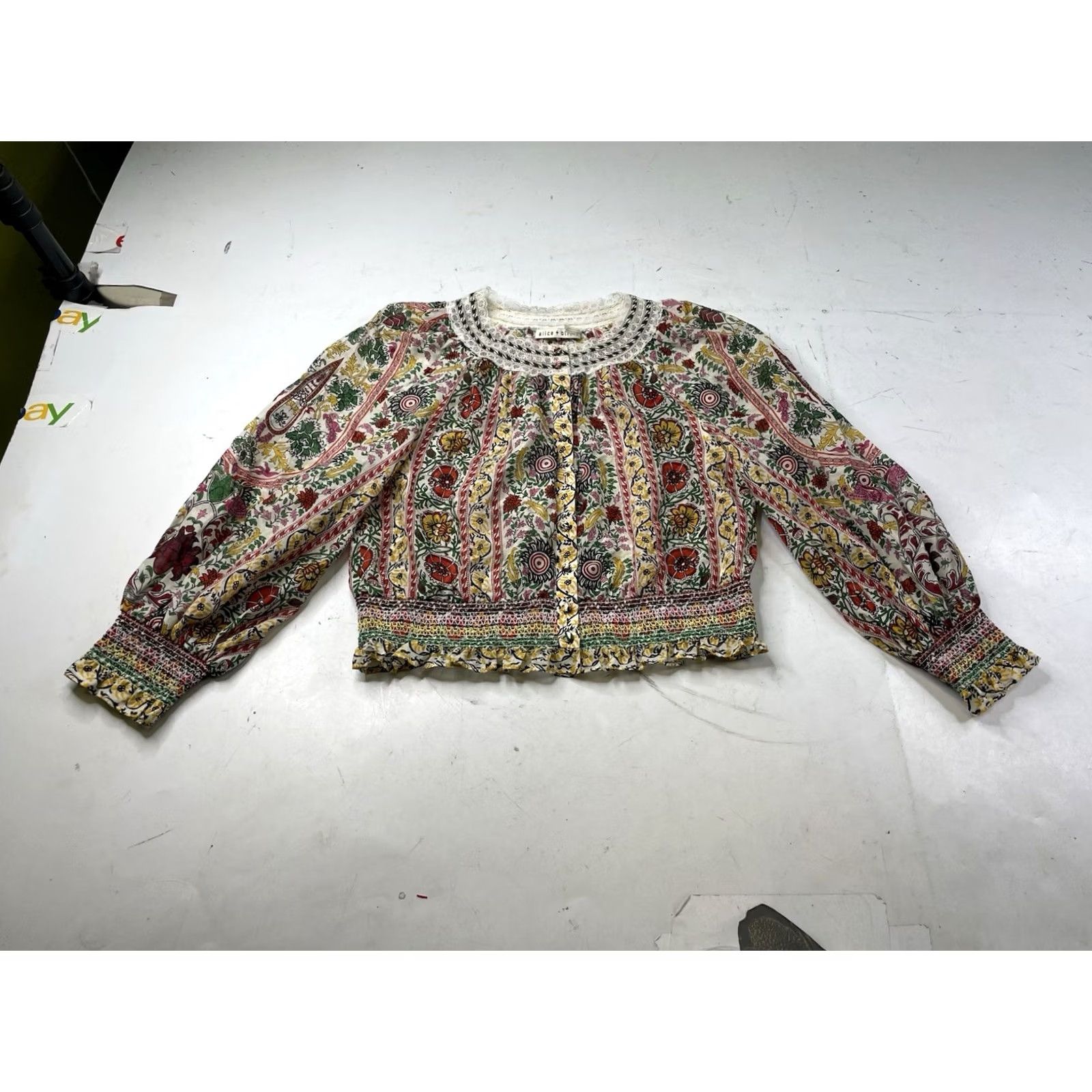 Alice + Olivia Alice + Olivia Cherelle Blouse Floral Cotton Silk Size Medium Size M / US 6-8 / IT 42-44 - 2 Thumbnail