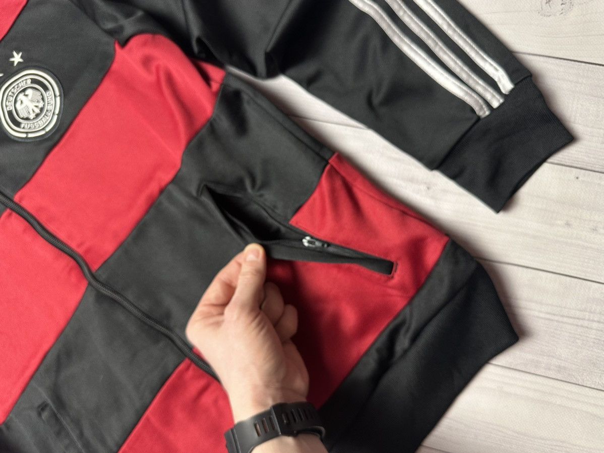 Vintage Vintage adidas Deutschland soccer jacket Germany 2014 Cup S Size US S / EU 44-46 / 1 - 4 Thumbnail