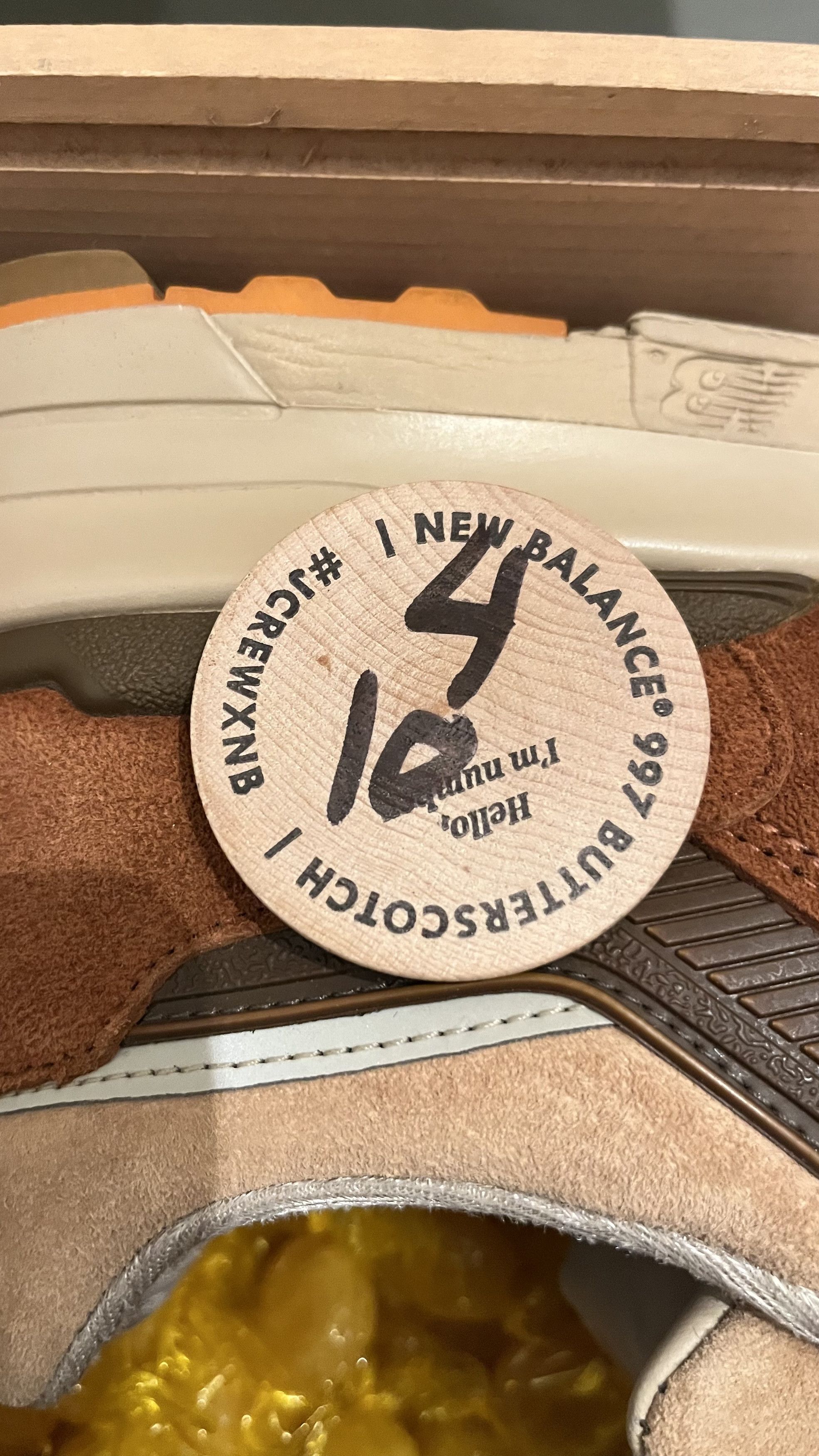 New Balance New Balance 997 "JCrew Butterscotch" MiUSA Size US 10 / EU 43 - 9 Thumbnail