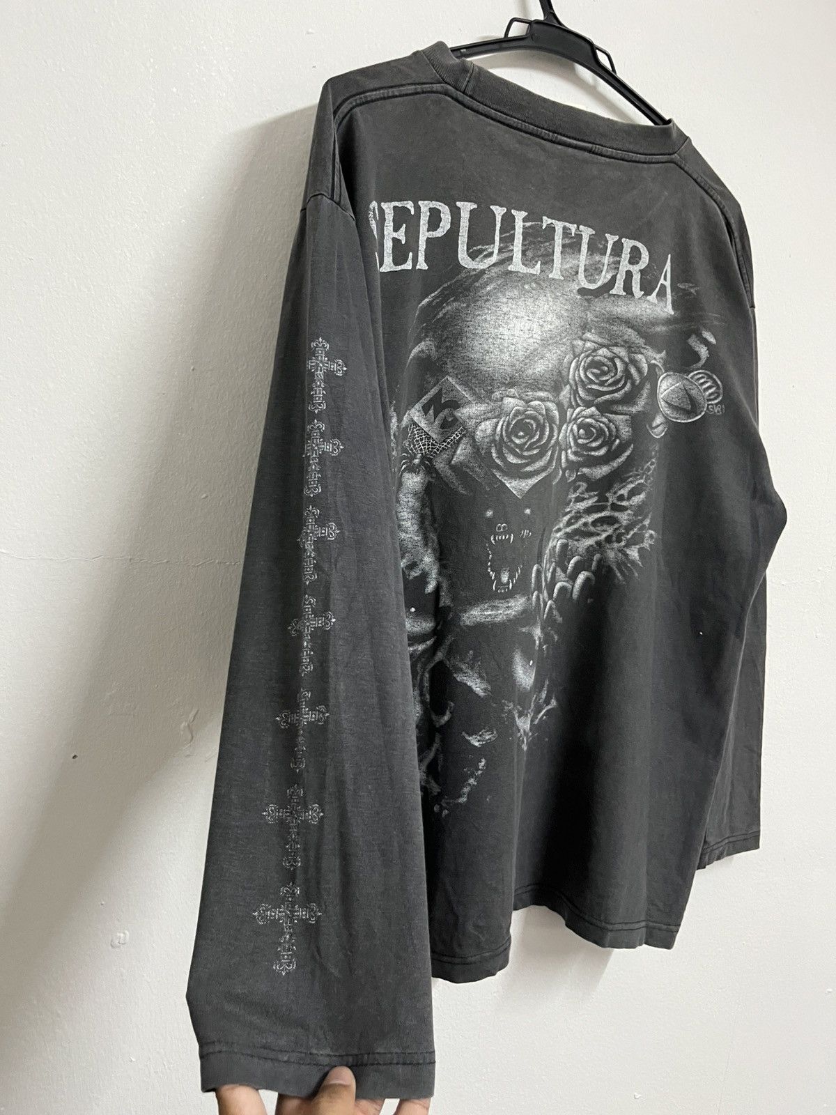 Band Tees 💥Offer Me💥 90s Sunfaded SEPULTURA DEVIL Thrash Metal Size US L / EU 52-54 / 3 - 5 Thumbnail