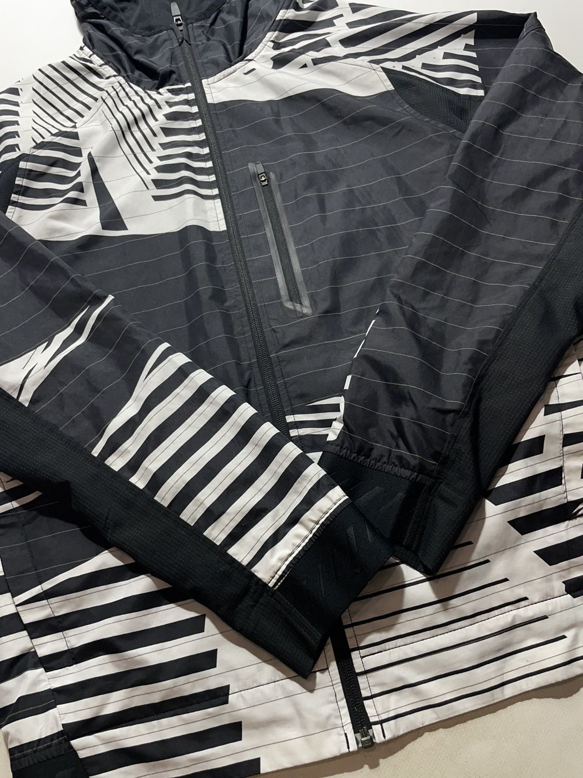 Oakley Oakley Reflective Stripes Light Jacket Size US M / EU 48-50 / 2 - 7 Thumbnail