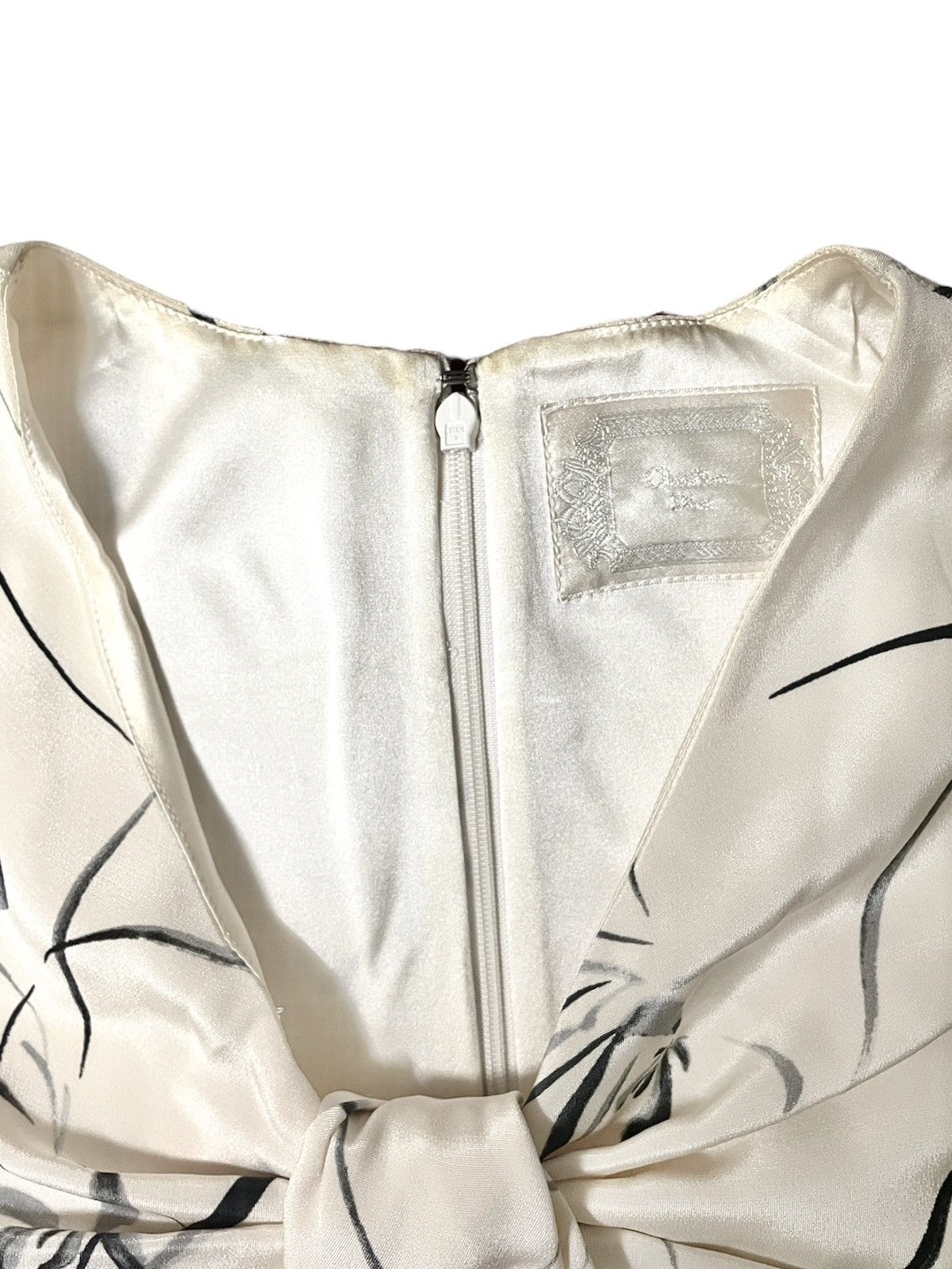 Dior Christian Dior Oriental Painted Floral Draped Silk Blouse Size S / US 4 / IT 40 - 6 Thumbnail