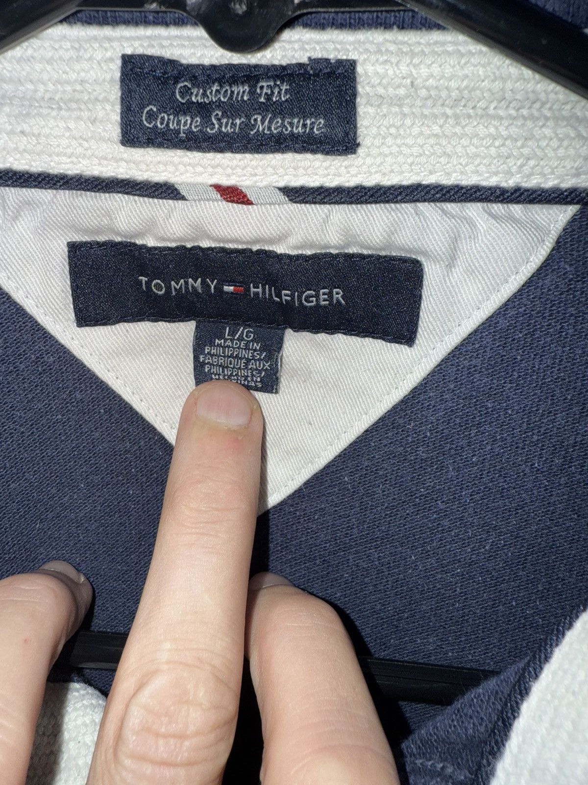 Tommy Hilfiger Vintage Tommy Hilfiger Embroidered Polo Size Large Size US L / EU 52-54 / 3 - 4 Thumbnail