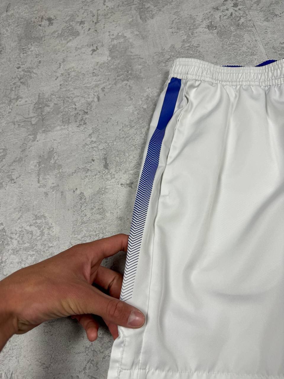 Nike Nike White Men Shorts Size L Size US 33 - 5 Thumbnail