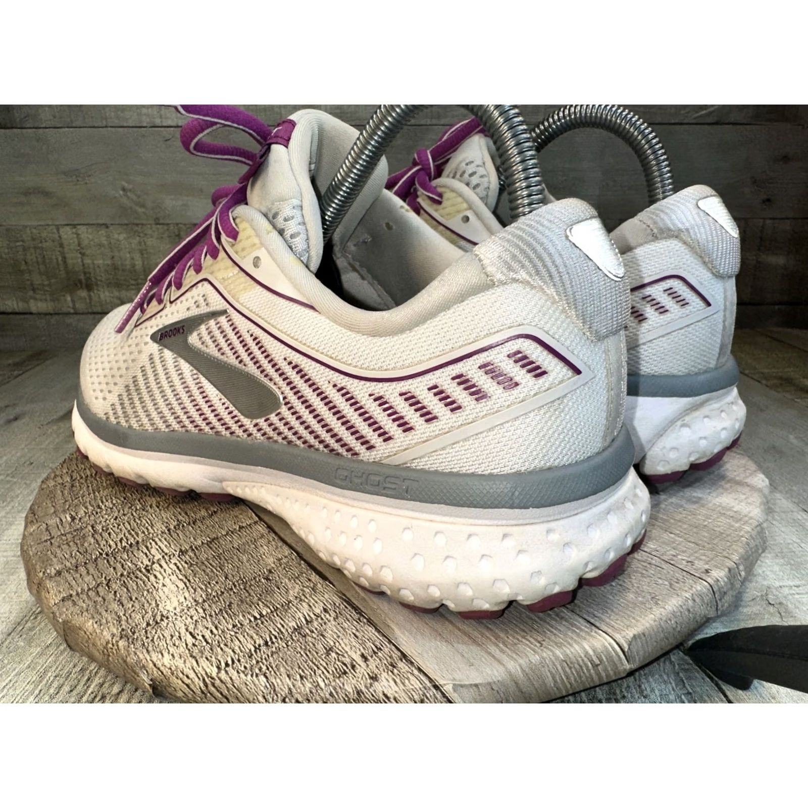 Brooks Brooks Ghost 12 Gray/Purple/White Womens US Size 8 Sneaker Low Top Athletic Shoe 2019 Scuff Free? Size US 8 / IT 38 - 5 Thumbnail