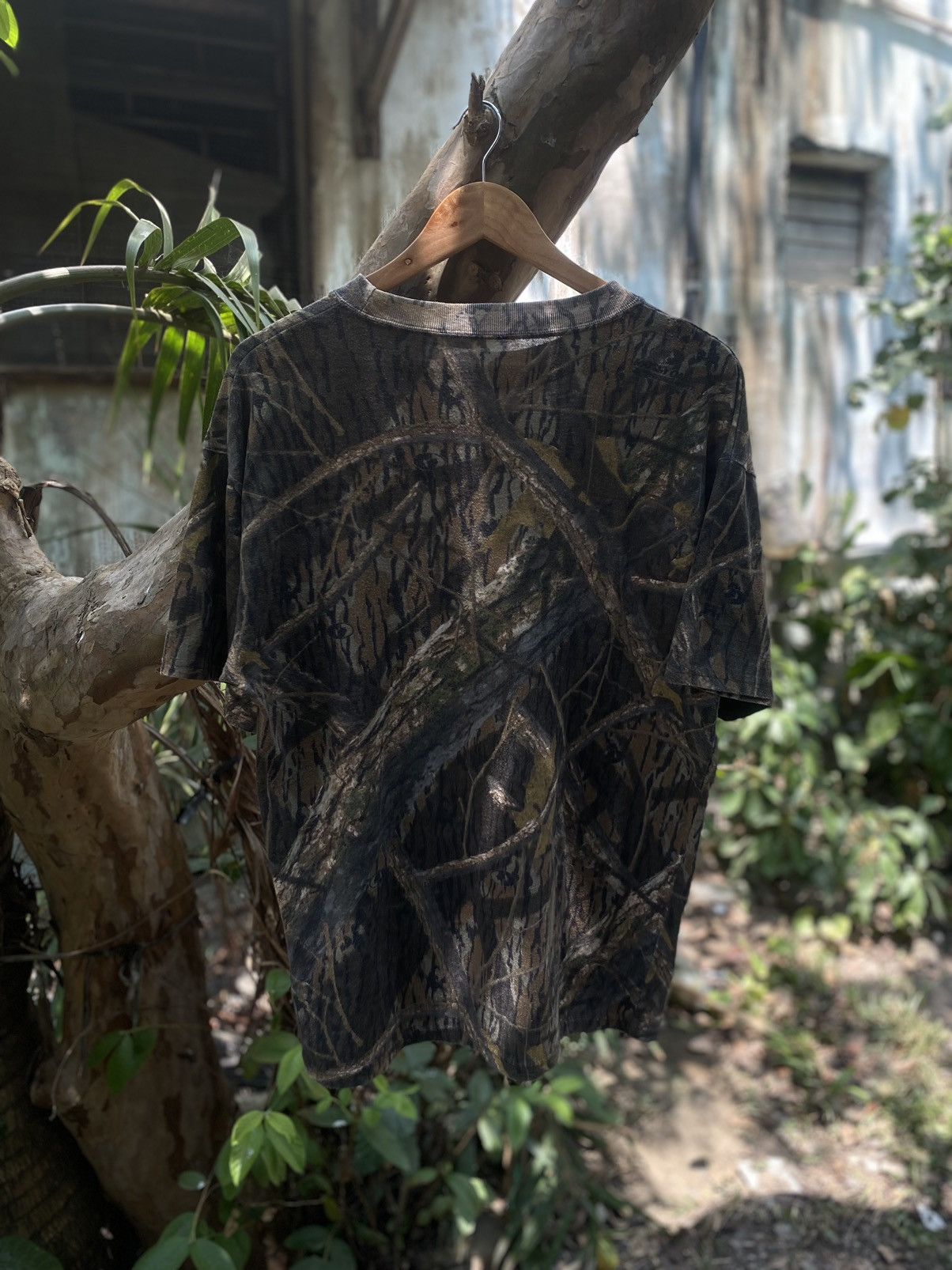 Mossy Oaks Vintage Moasy Oaks Shadow Branch Camo T-shirt Size US L / EU 52-54 / 3 - 3 Thumbnail