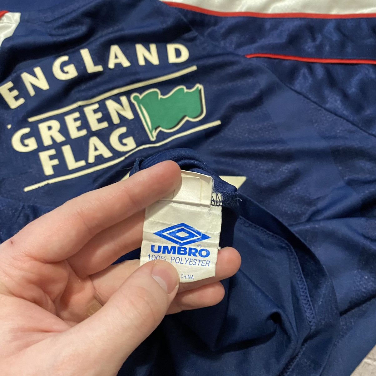 Umbro VINTAGE UMBRO ENGLAND GREEN FLAG TEE SOCCER JERSEY 00s Size US S / EU 44-46 / 1 - 13 Thumbnail