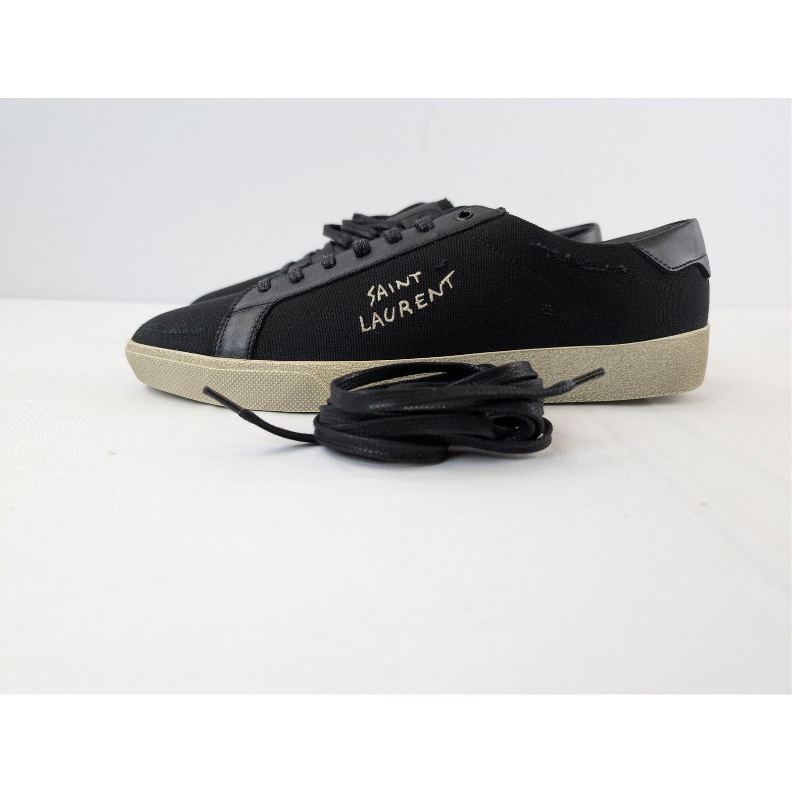 Saint Laurent Paris o1rshd1 SL06 Signa Low Top Sneakers in Black Size US 12 / EU 45 - 10 Thumbnail