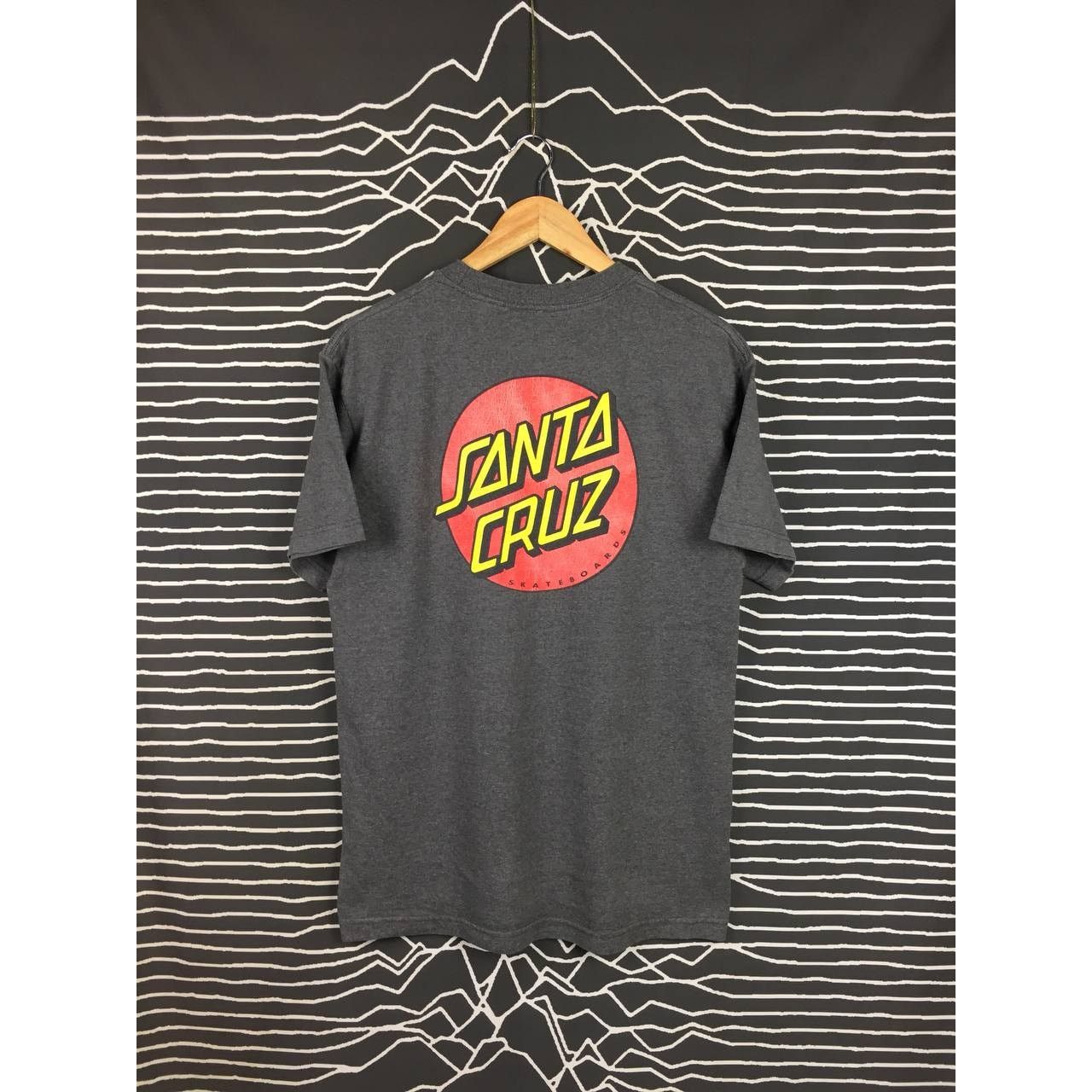 Santa Cruz Skateboards Santa Cruz Skateboards Classic Dot Chest Tee Size US M / EU 48-50 / 2 - 2 Thumbnail