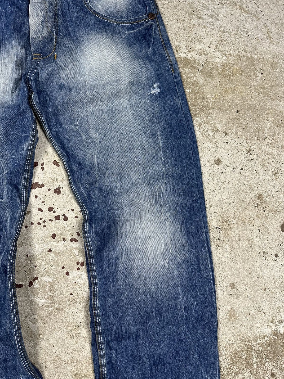 Affliction × Japanese Brand × Vintage Vintage Y2K Acid Washed Blue Baggy Denim Pants Jeans Size US 36 / EU 52 - 5 Thumbnail
